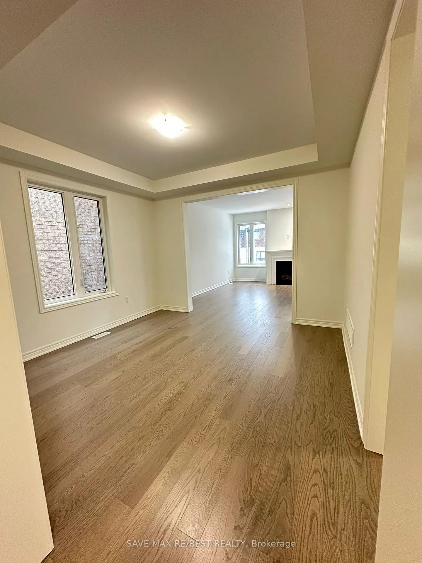 Photo 2 of 27 Shawbridge Court, Hamilton, Stoney Creek Mountain — HOMEH