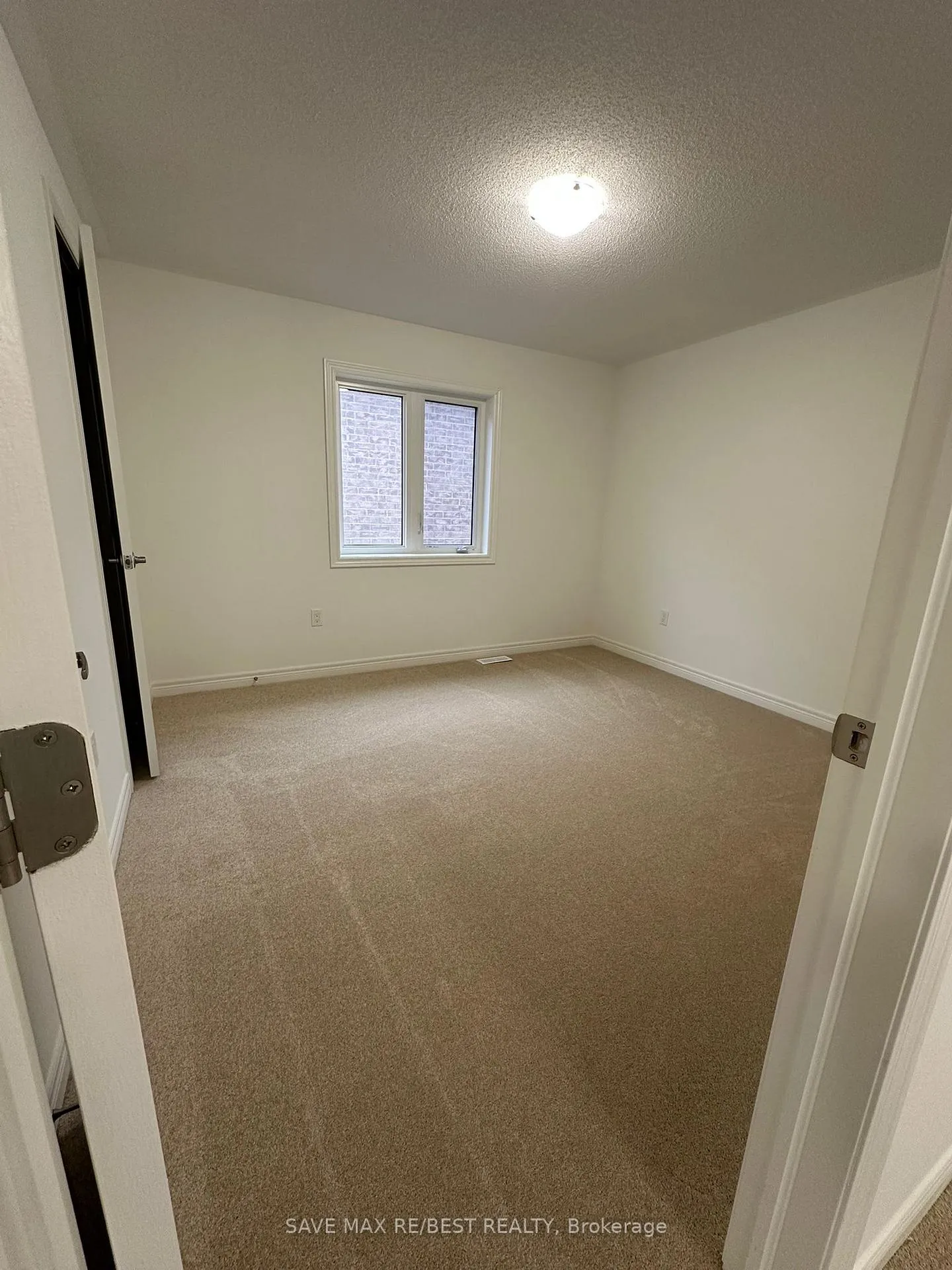 Photo 14 of 27 Shawbridge Court, Hamilton, Stoney Creek Mountain — HOMEH