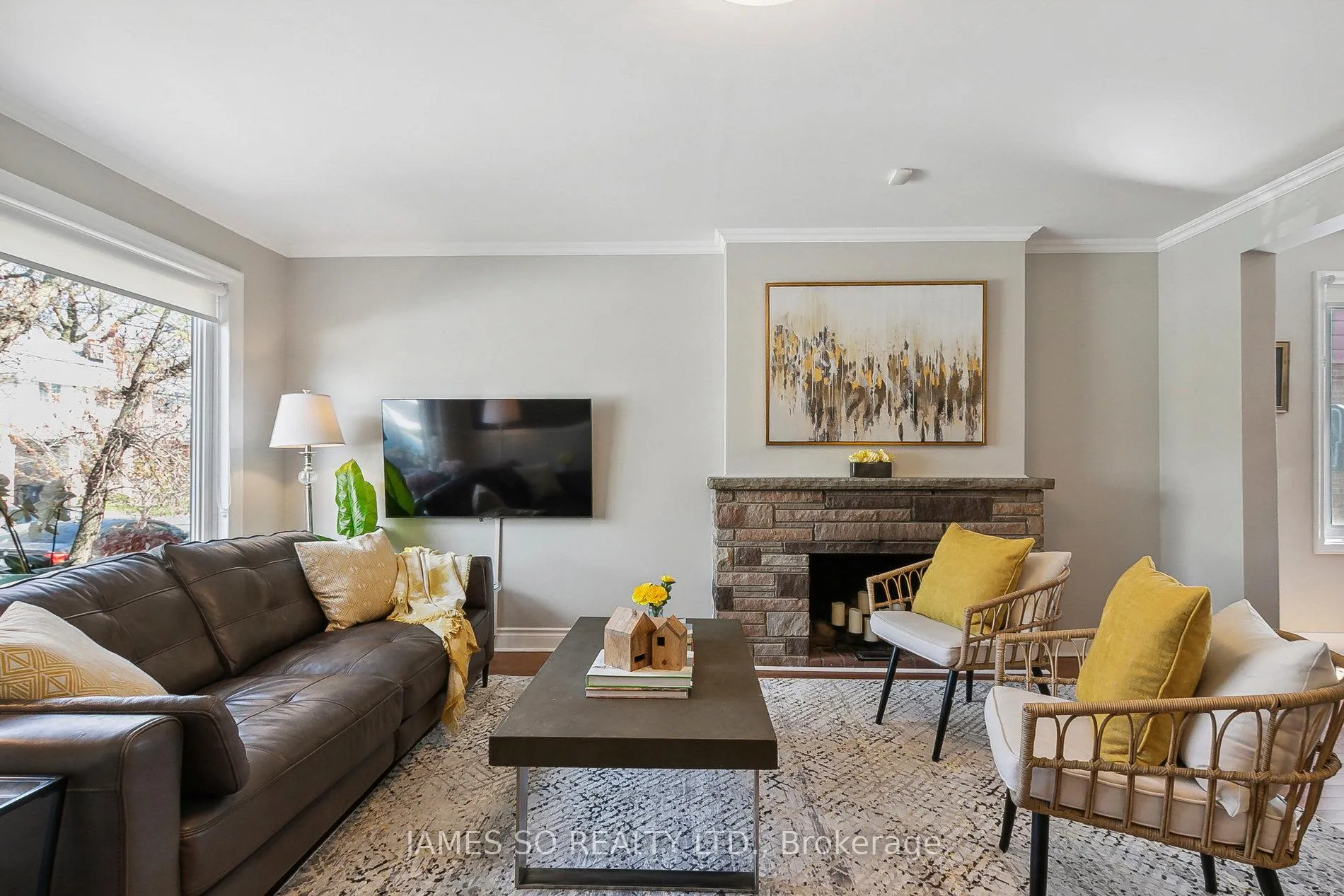 Photo 3 of 112 Woodmount Avenue, Toronto, Danforth Village-East York — HOMEH