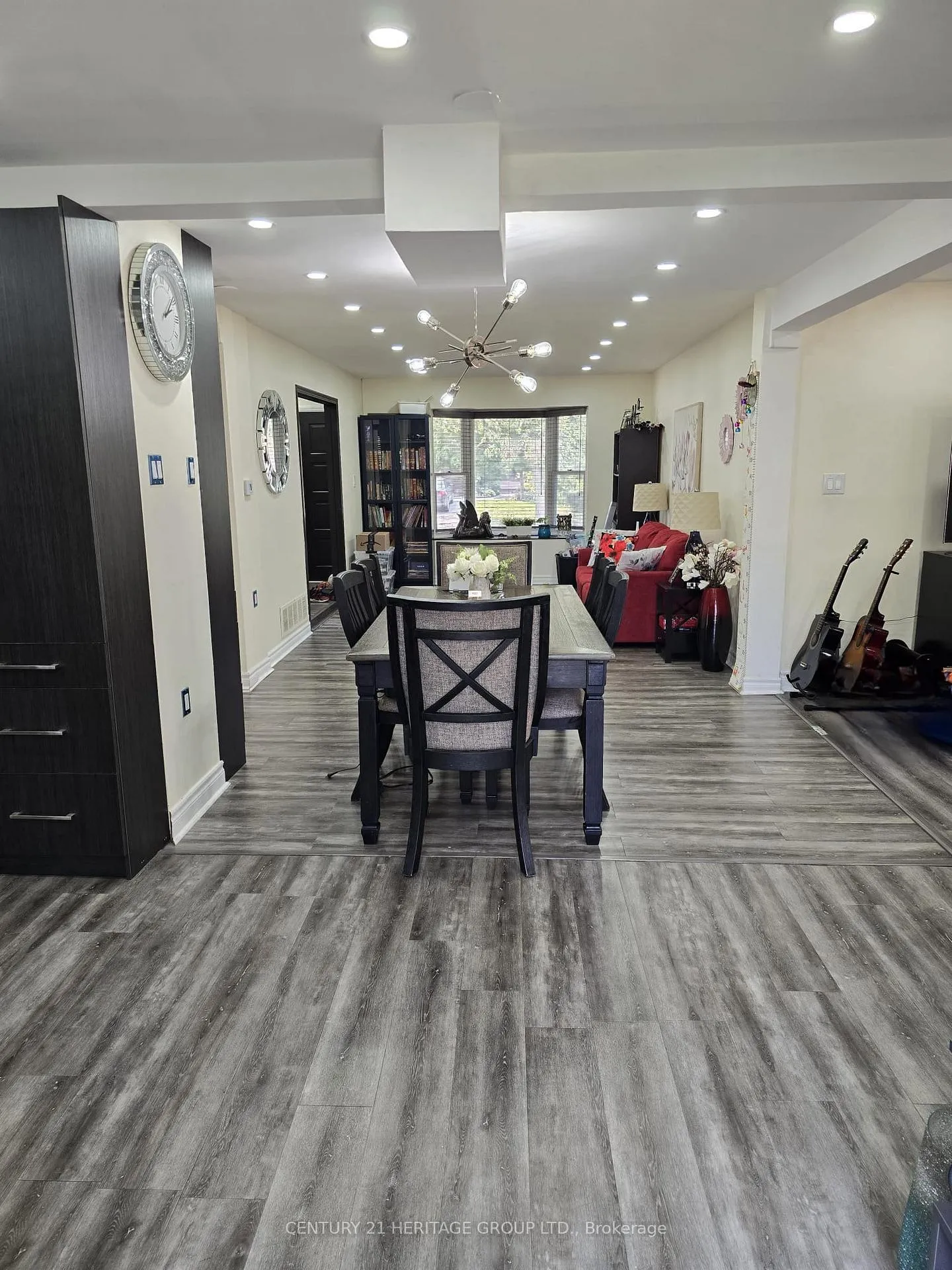 Photo 3 of 142 Hialeah Crescent, Whitby, Blue Grass Meadows — HOMEH