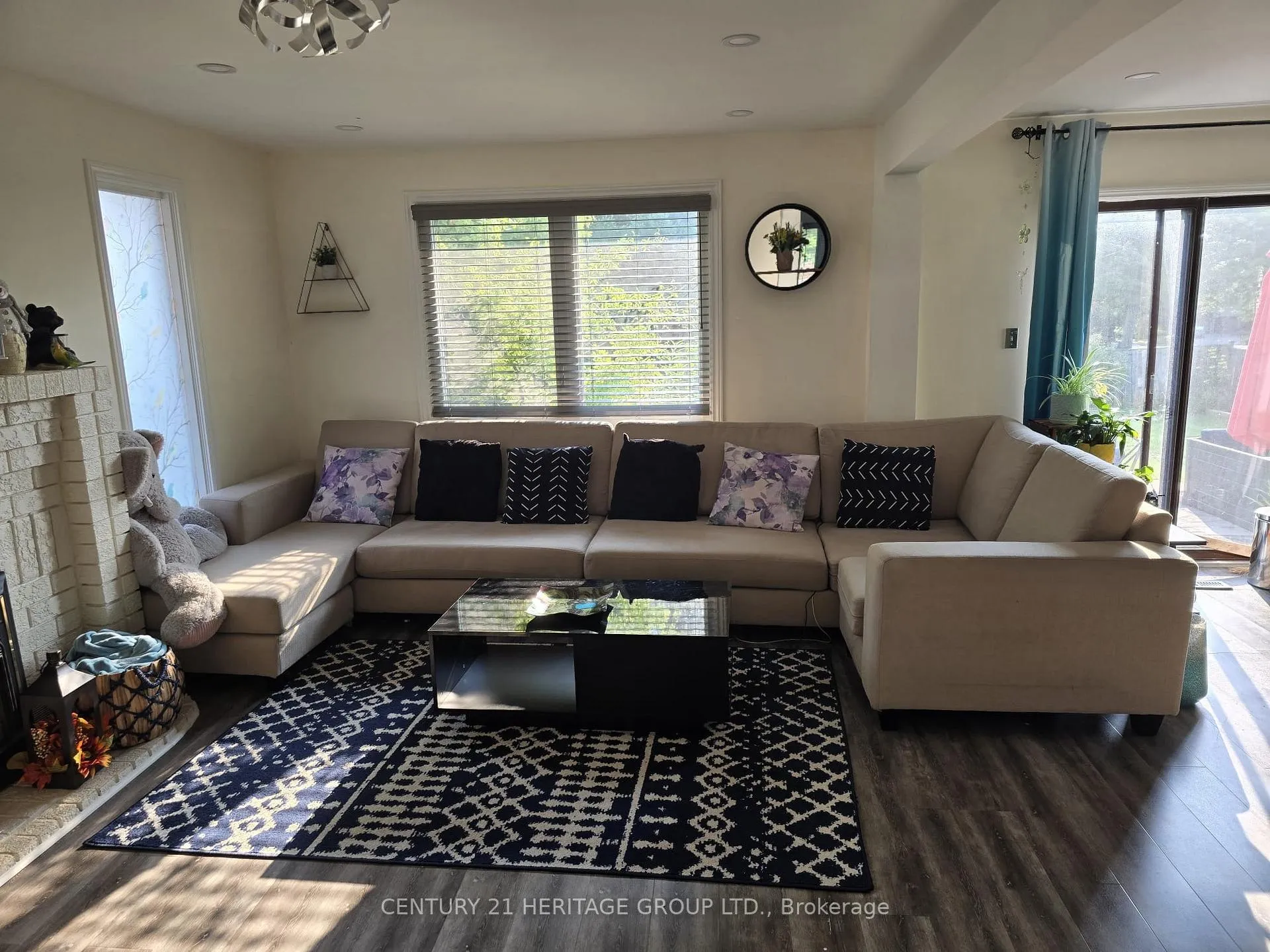 Photo 7 of 142 Hialeah Crescent, Whitby, Blue Grass Meadows — HOMEH