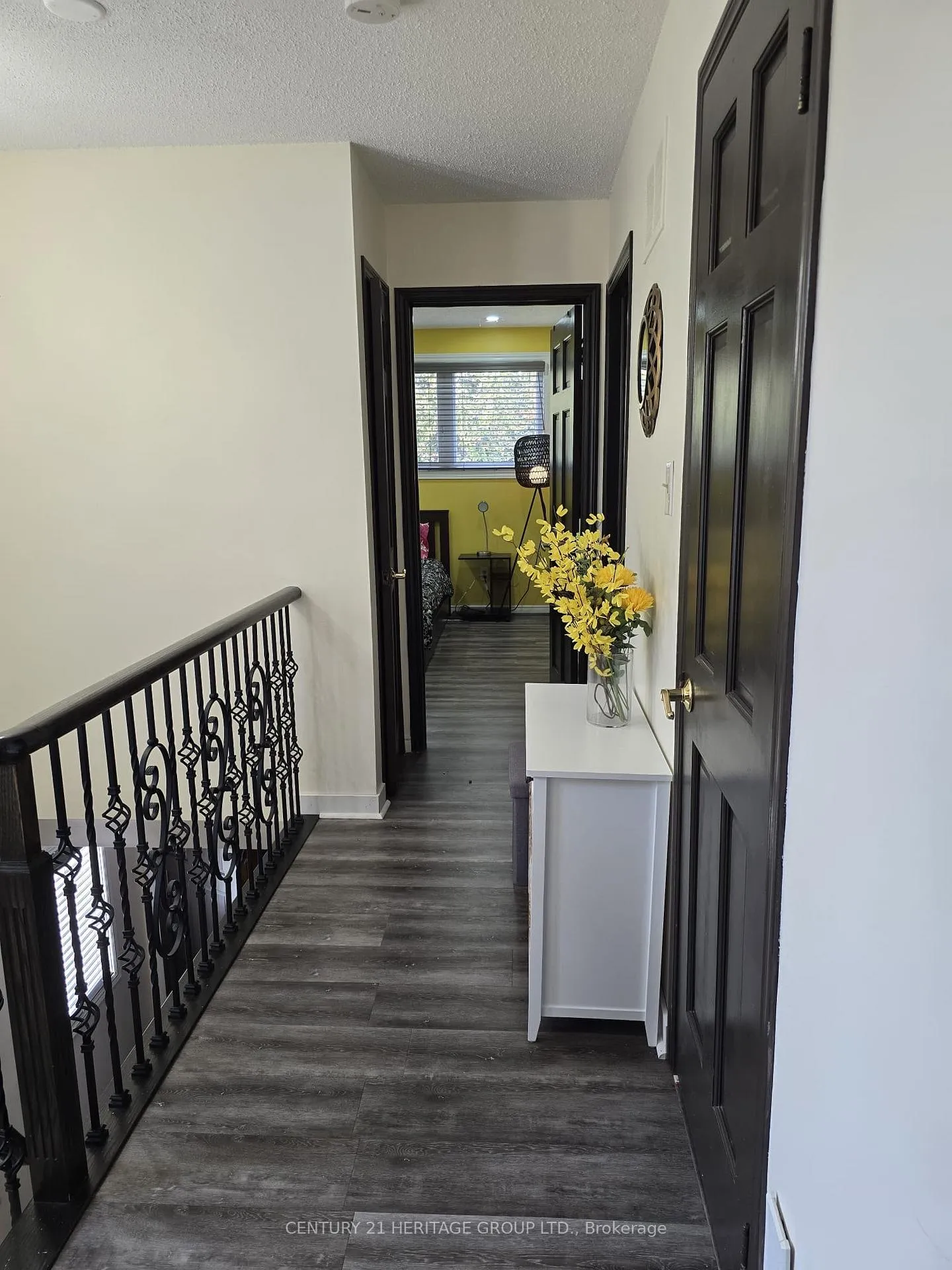 Photo 10 of 142 Hialeah Crescent, Whitby, Blue Grass Meadows — HOMEH
