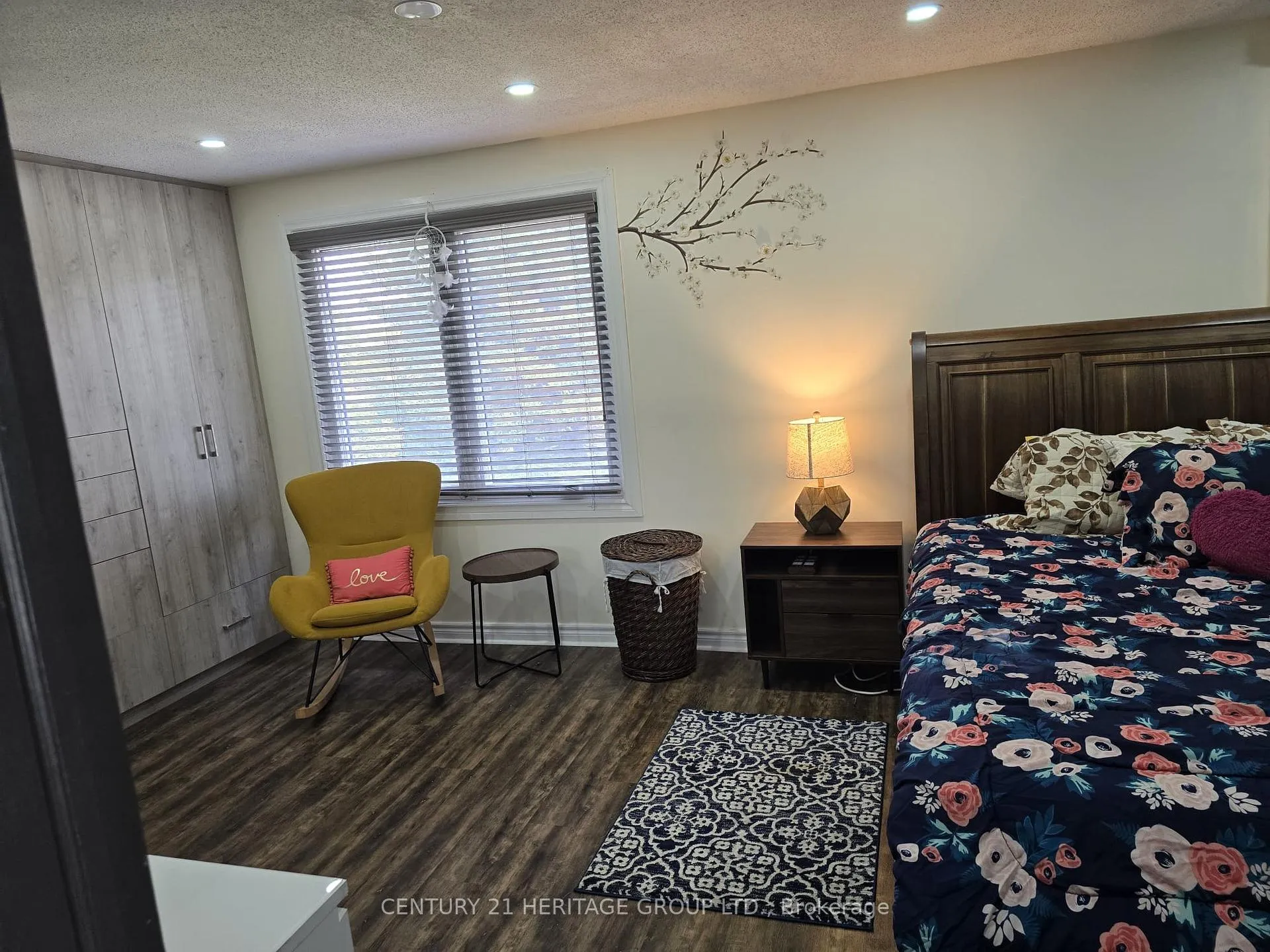 Photo 13 of 142 Hialeah Crescent, Whitby, Blue Grass Meadows — HOMEH