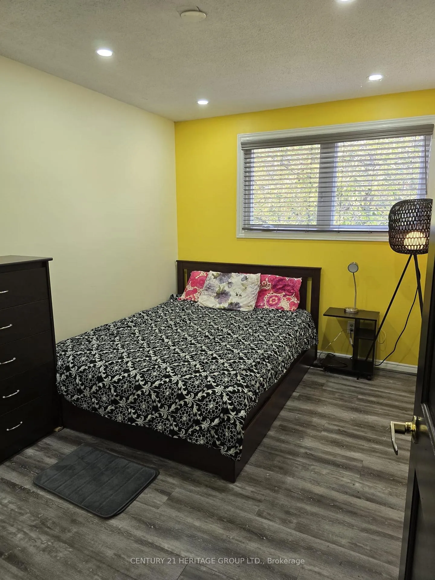 Photo 14 of 142 Hialeah Crescent, Whitby, Blue Grass Meadows — HOMEH