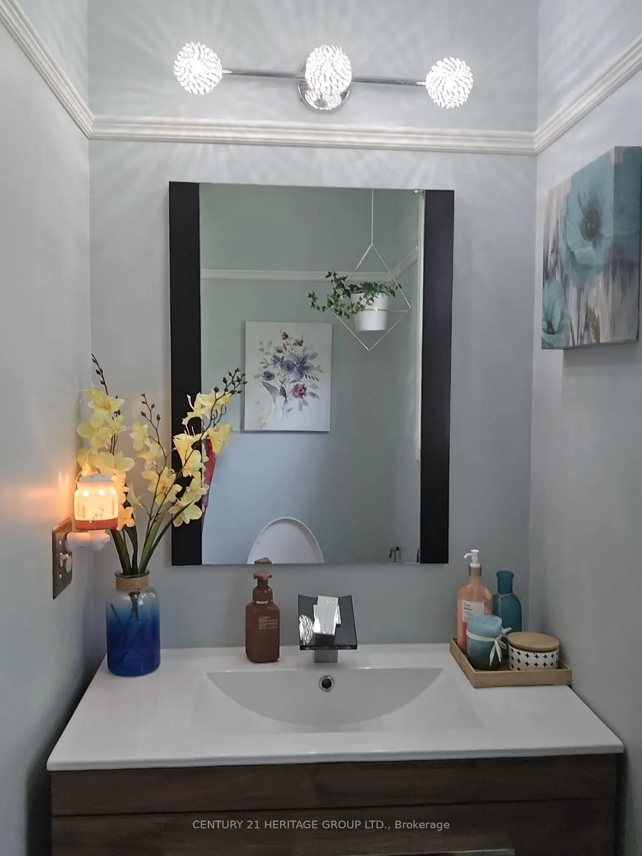 Photo 21 of 142 Hialeah Crescent, Whitby, Blue Grass Meadows — HOMEH
