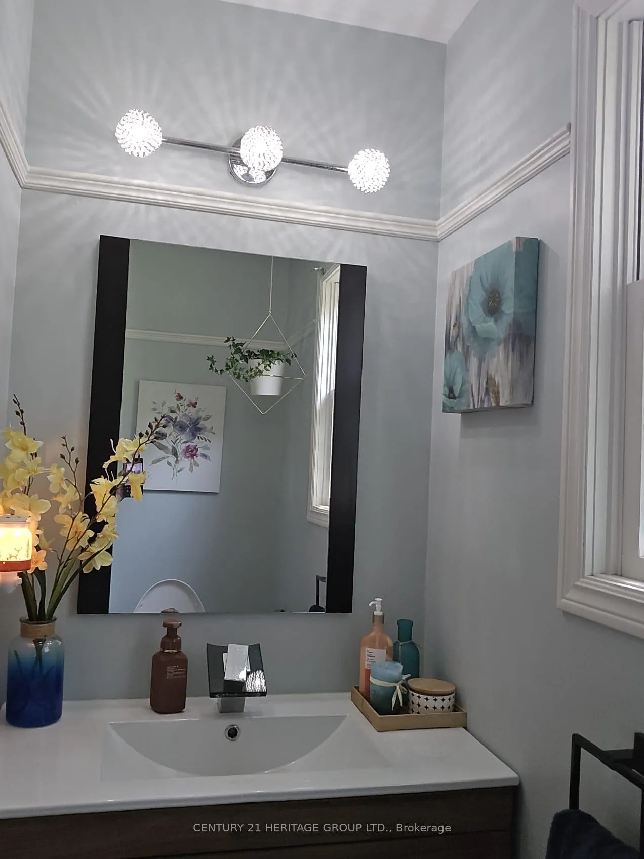 Photo 22 of 142 Hialeah Crescent, Whitby, Blue Grass Meadows — HOMEH