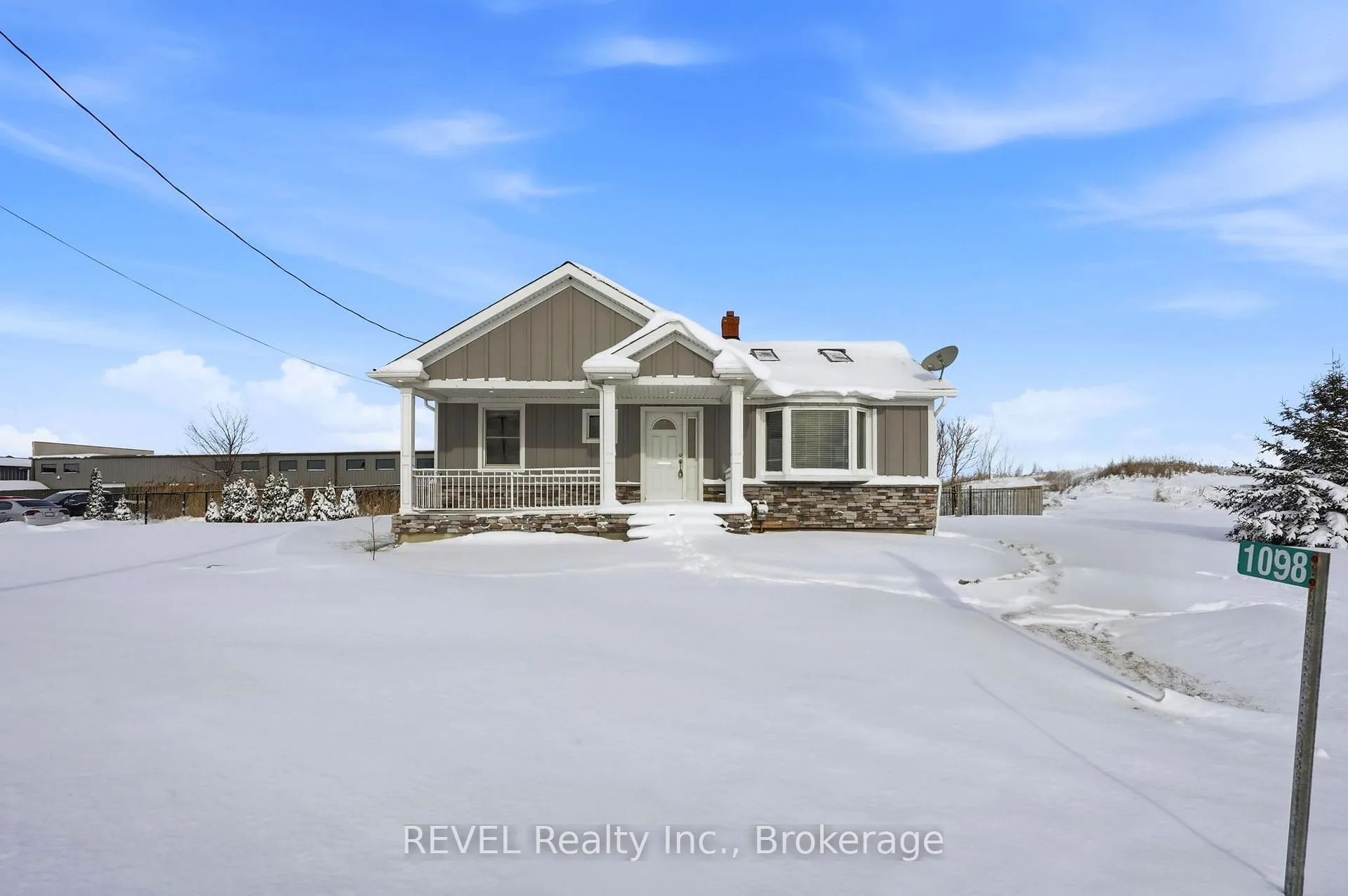 Photo 1 of 1098 Beaverdams Road, Thorold, Rolling Meadows — HOMEH
