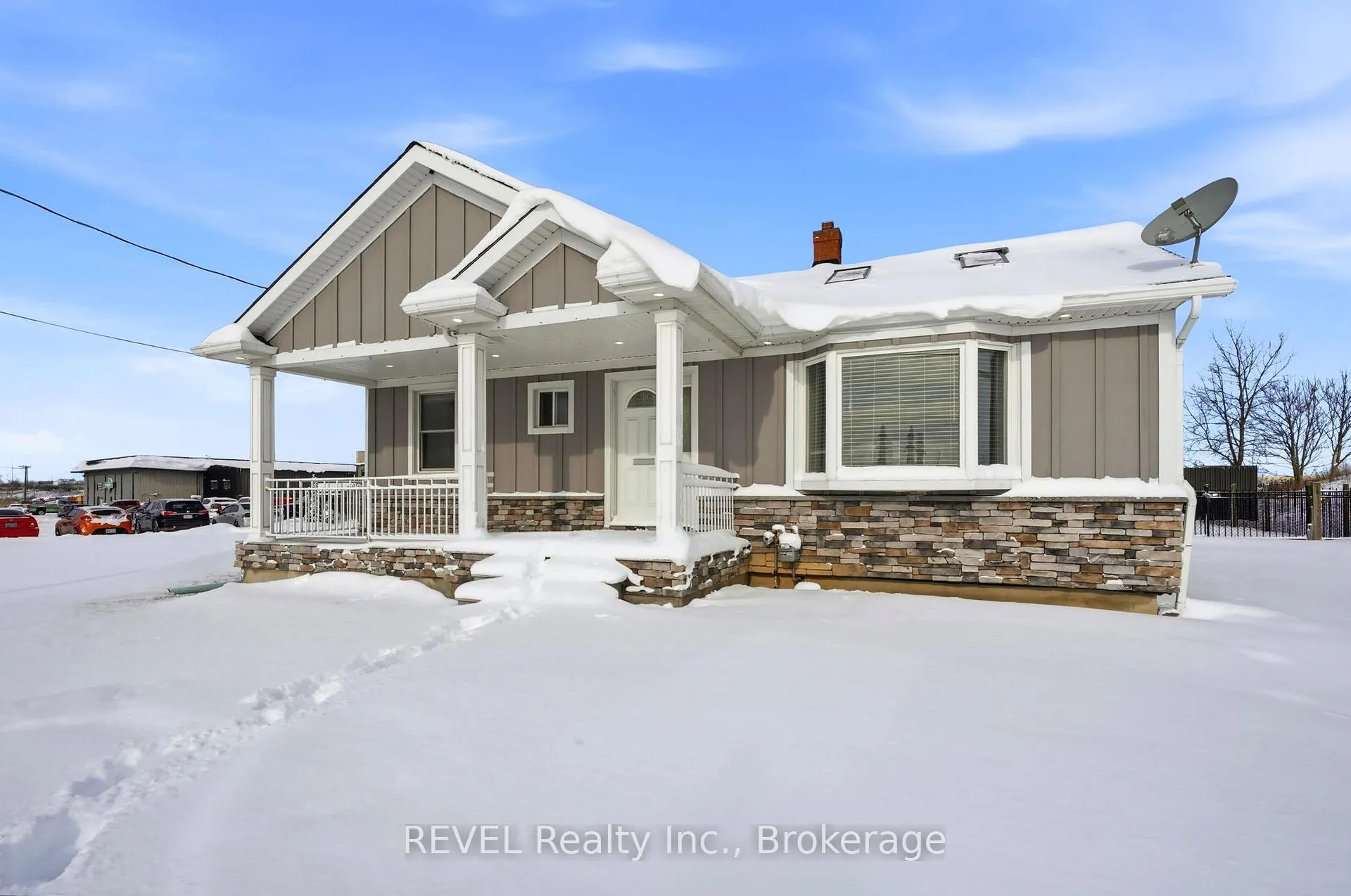 Photo 2 of 1098 Beaverdams Road, Thorold, Rolling Meadows — HOMEH