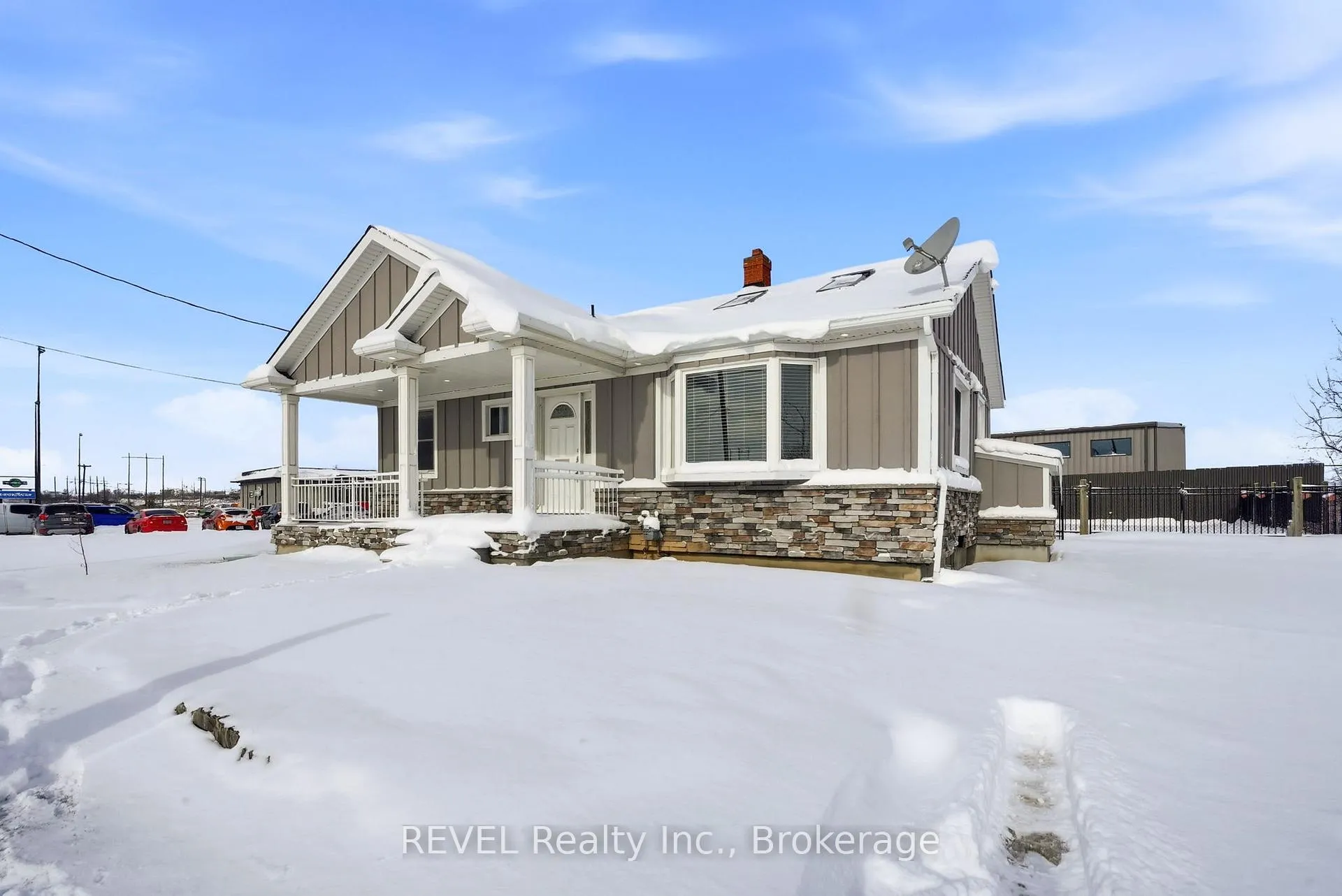 Photo 3 of 1098 Beaverdams Road, Thorold, Rolling Meadows — HOMEH