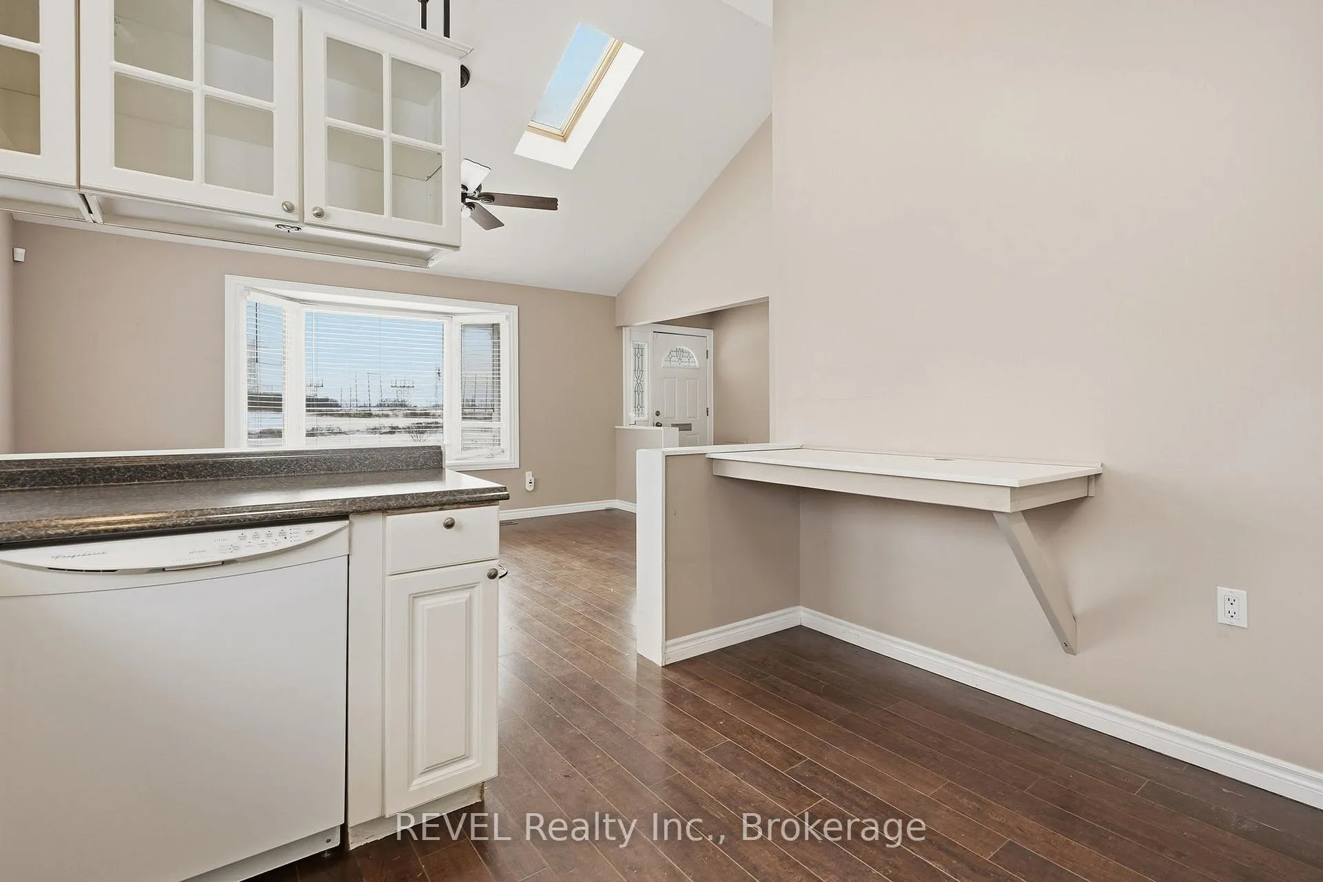 Photo 15 of 1098 Beaverdams Road, Thorold, Rolling Meadows — HOMEH