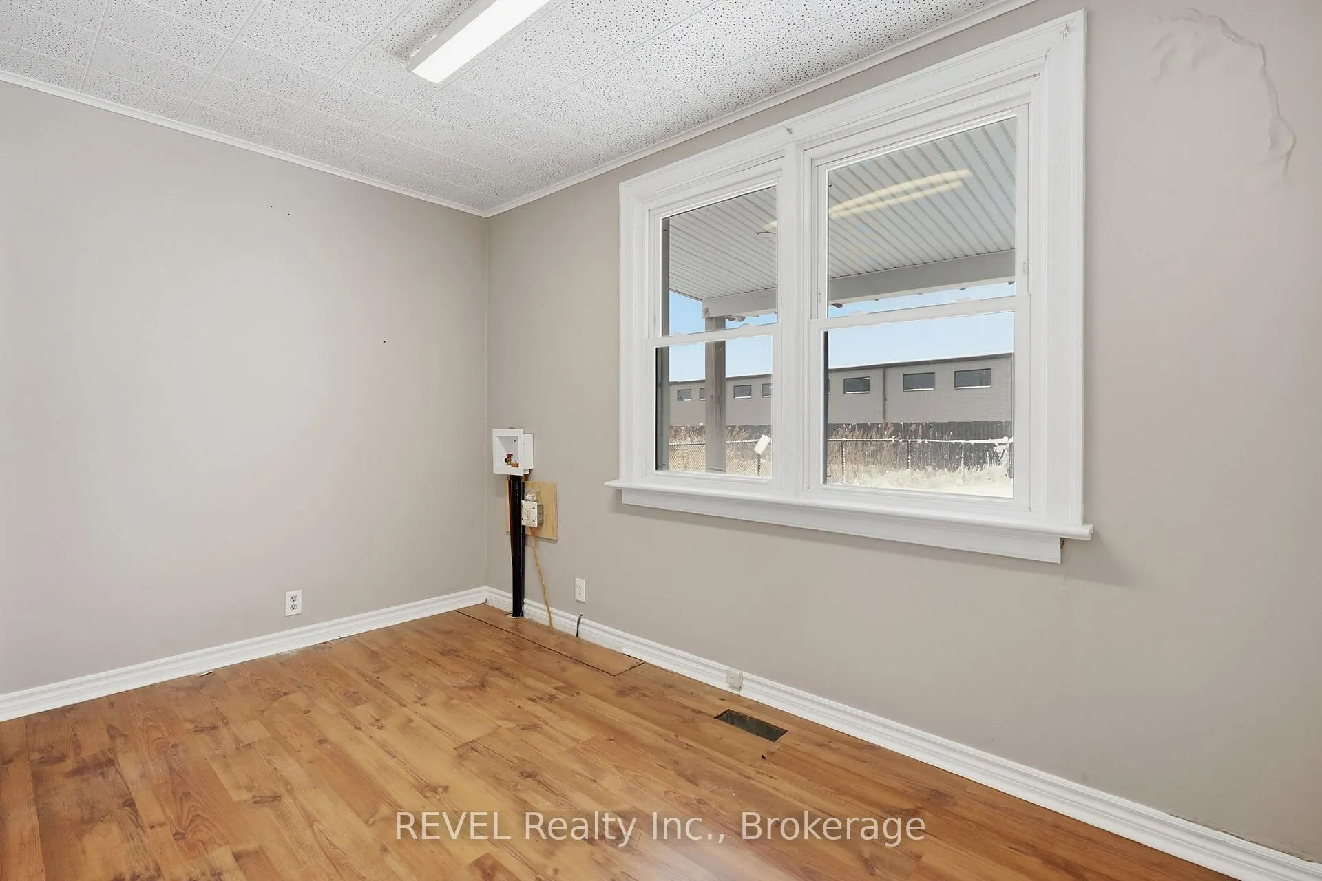 Photo 19 of 1098 Beaverdams Road, Thorold, Rolling Meadows — HOMEH