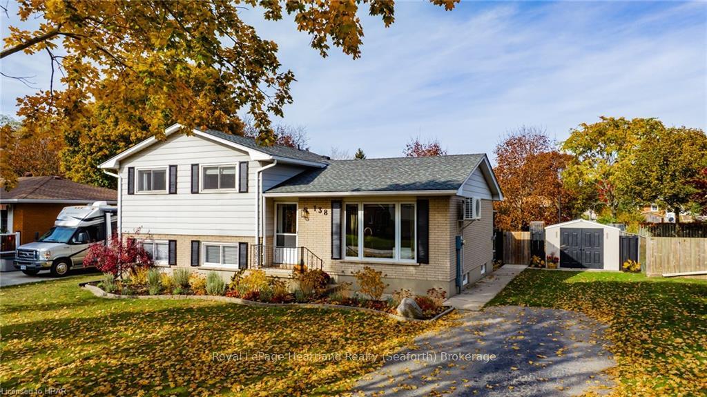 Photo 1 of 138 Sunset Drive, Goderich, Goderich (Town) — HOMEH