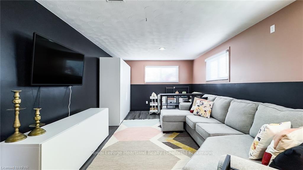 Photo 29 of 138 Sunset Drive, Goderich, Goderich (Town) — HOMEH