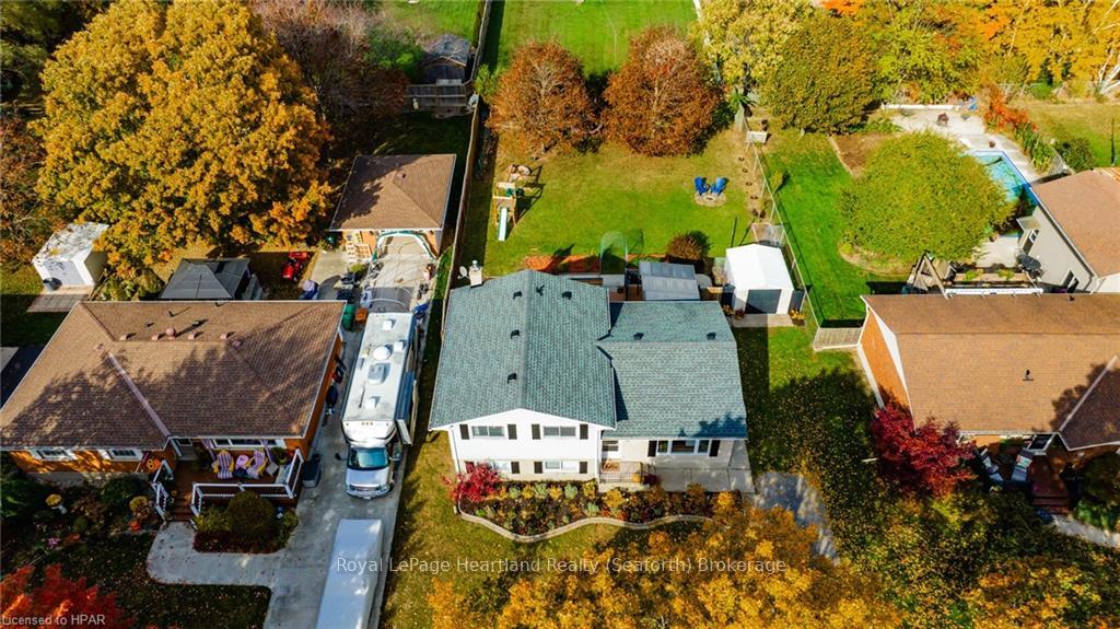 Photo 41 of 138 Sunset Drive, Goderich, Goderich (Town) — HOMEH