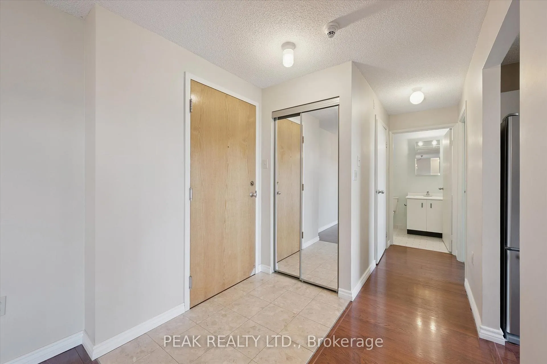 Photo 4 of Unit 702, 30 Blue Springs Drive, Waterloo — HOMEH