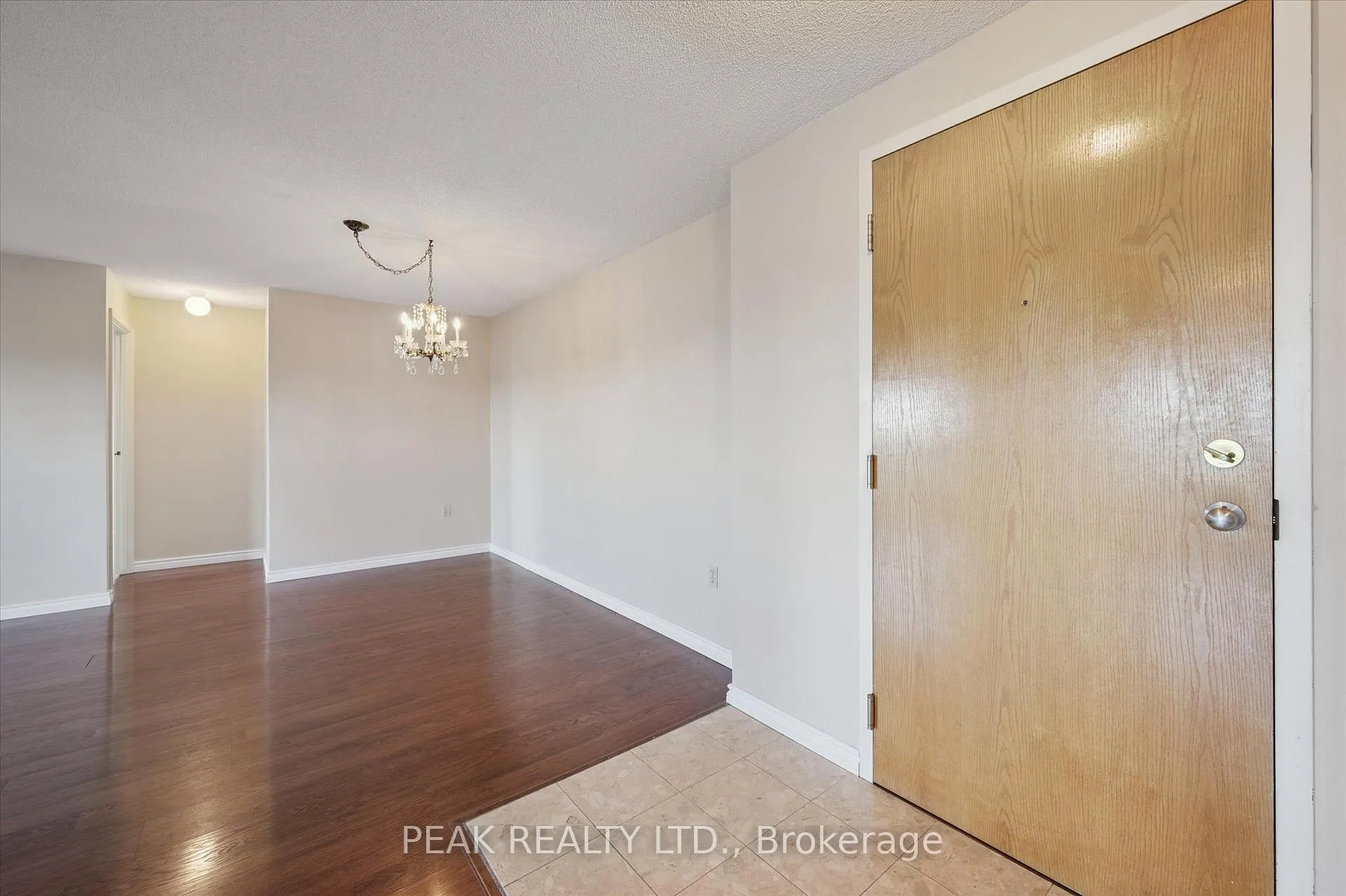 Photo 5 of Unit 702, 30 Blue Springs Drive, Waterloo — HOMEH