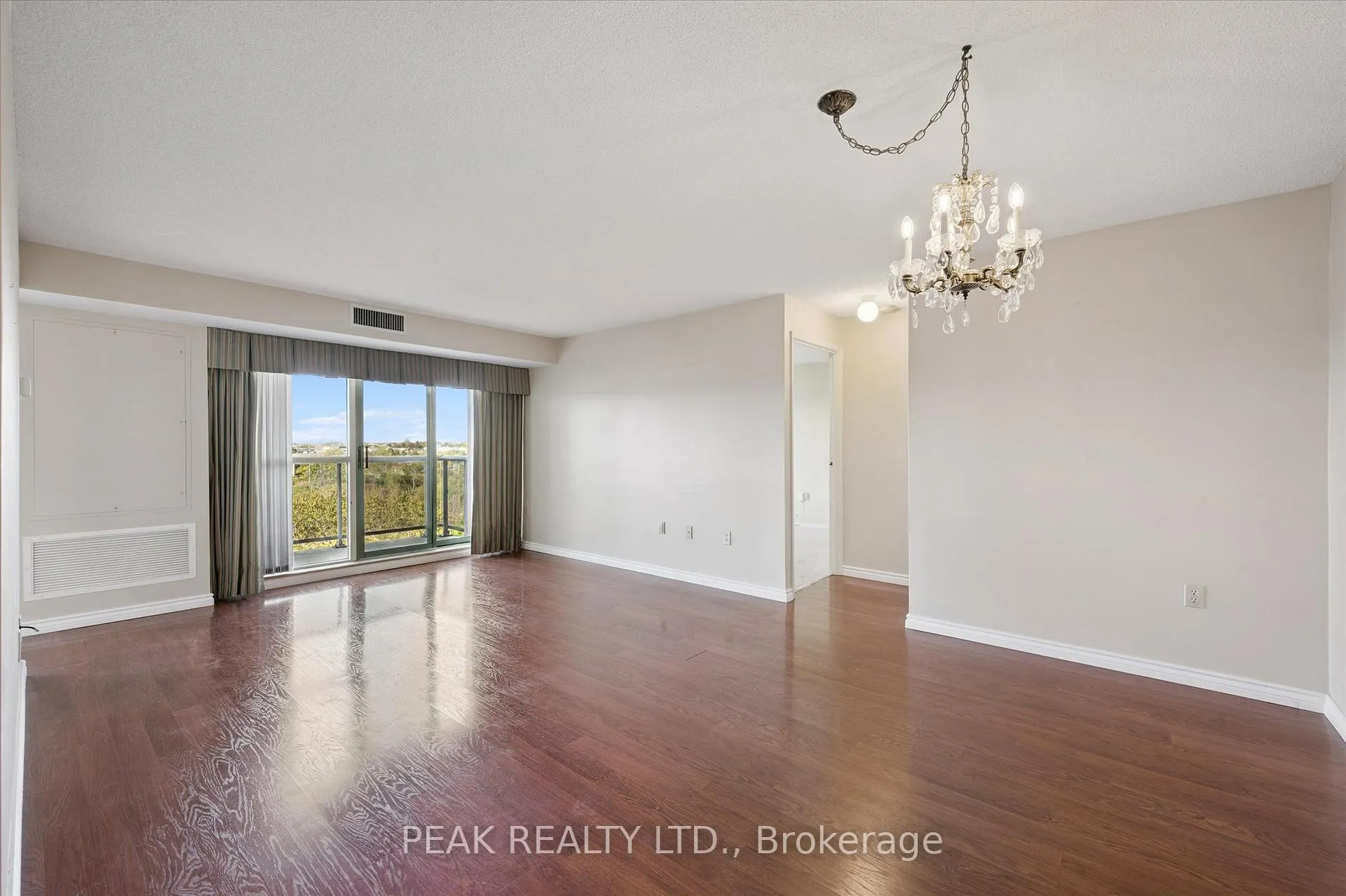 Photo 8 of Unit 702, 30 Blue Springs Drive, Waterloo — HOMEH