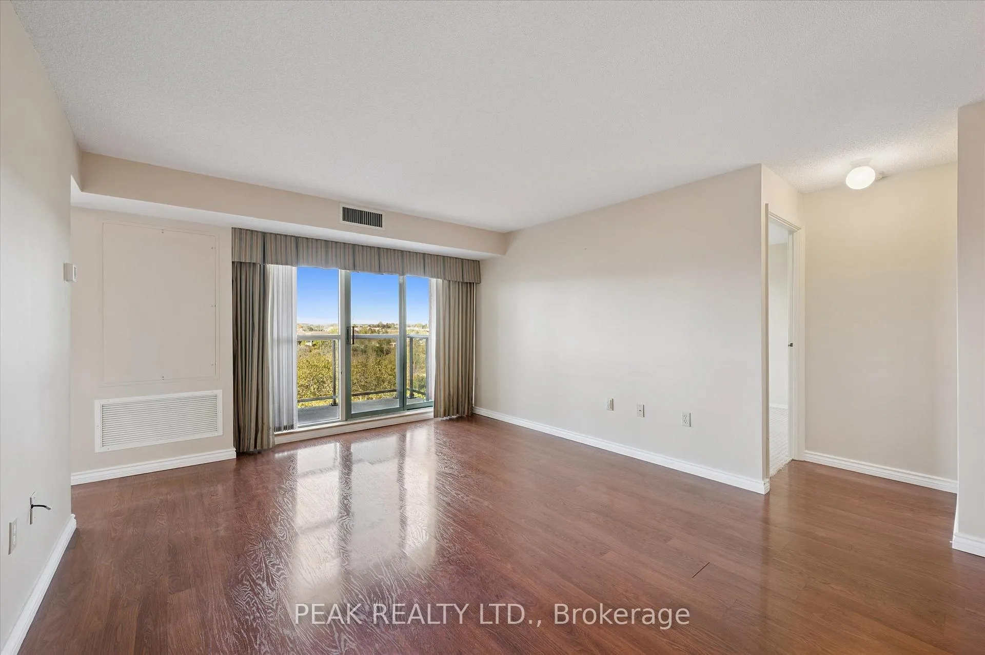 Photo 11 of Unit 702, 30 Blue Springs Drive, Waterloo — HOMEH