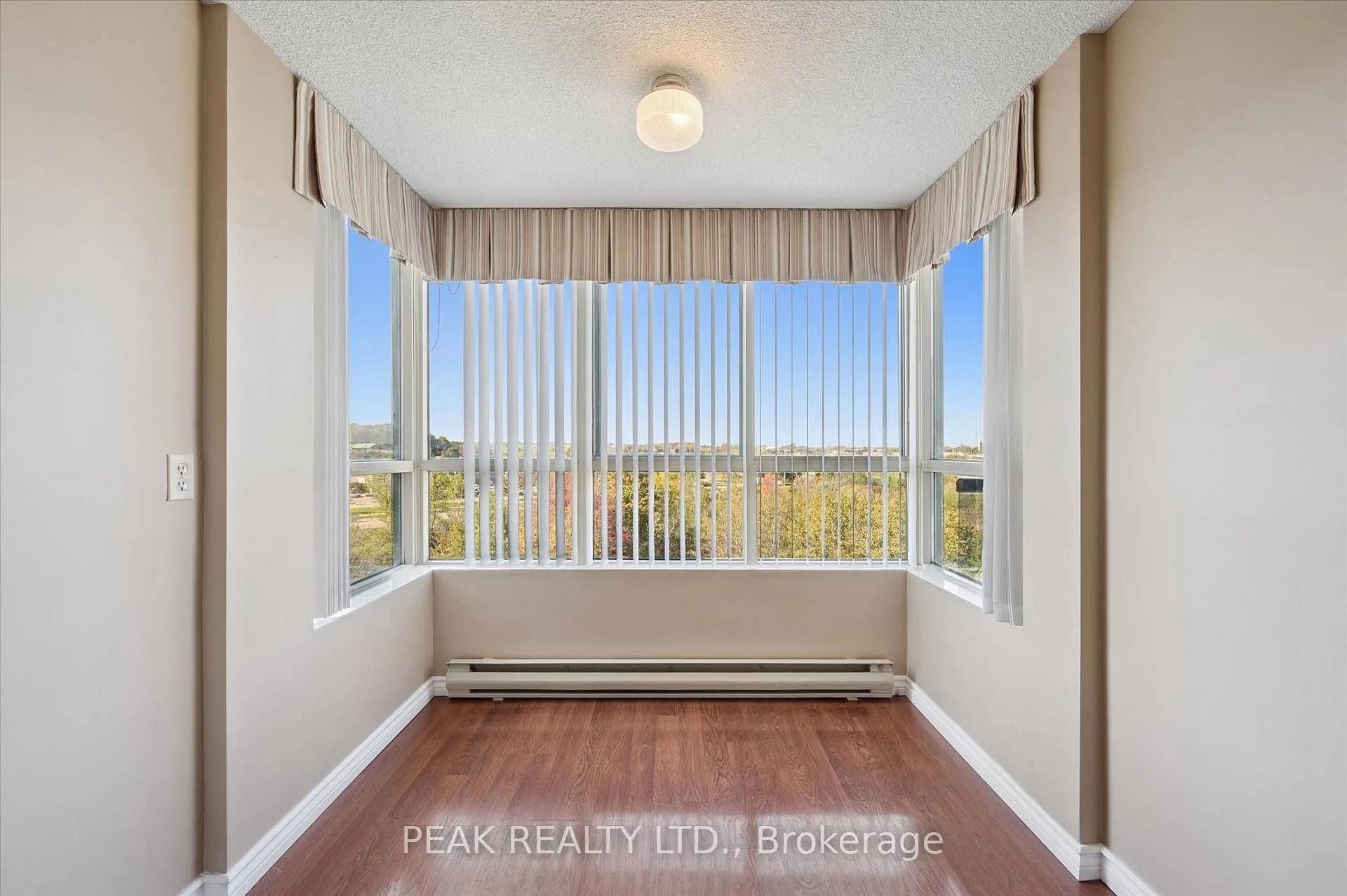 Photo 19 of Unit 702, 30 Blue Springs Drive, Waterloo — HOMEH