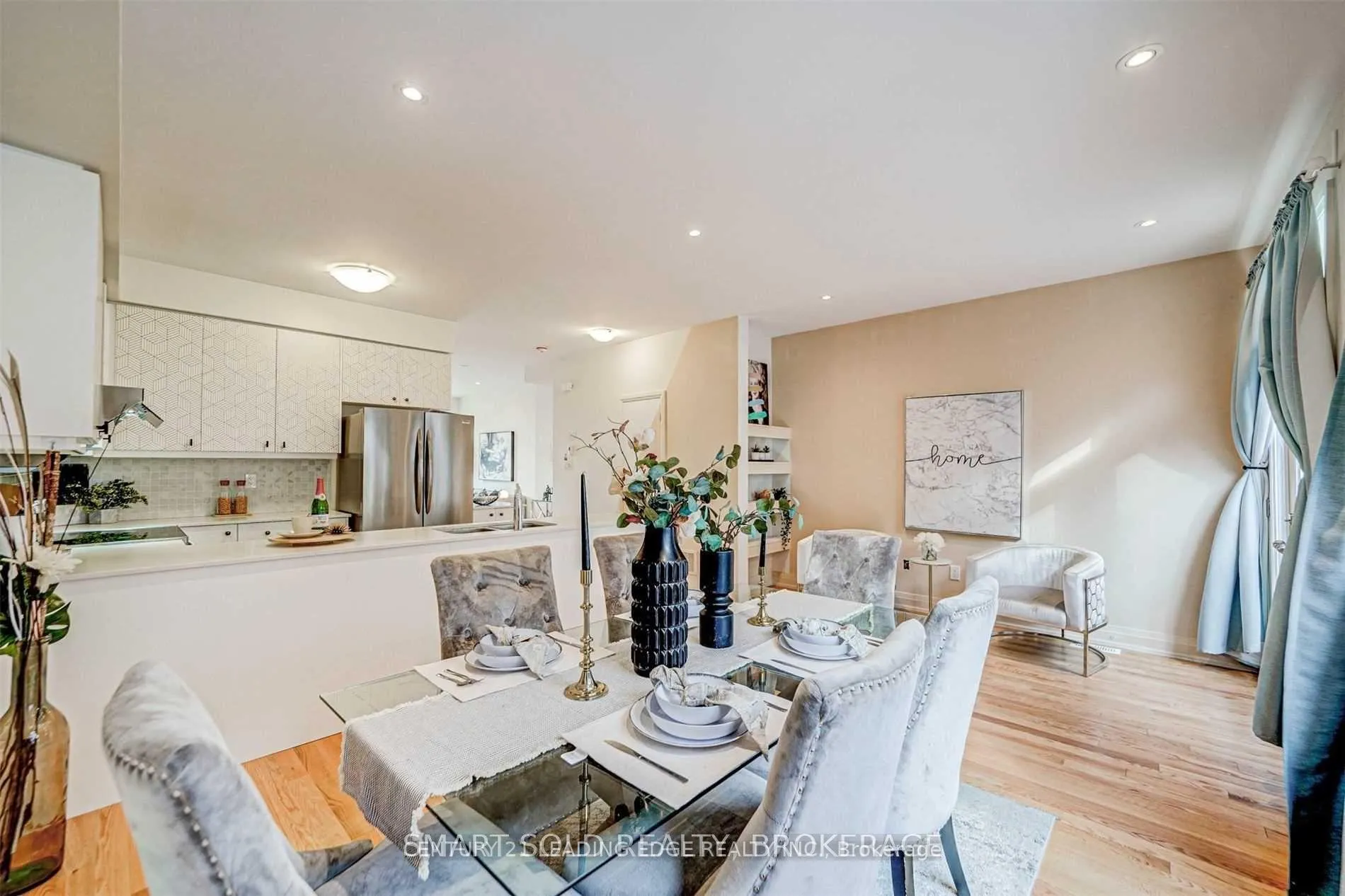 Photo 16 of 26 Teasel Way, Markham, Unionville — HOMEH