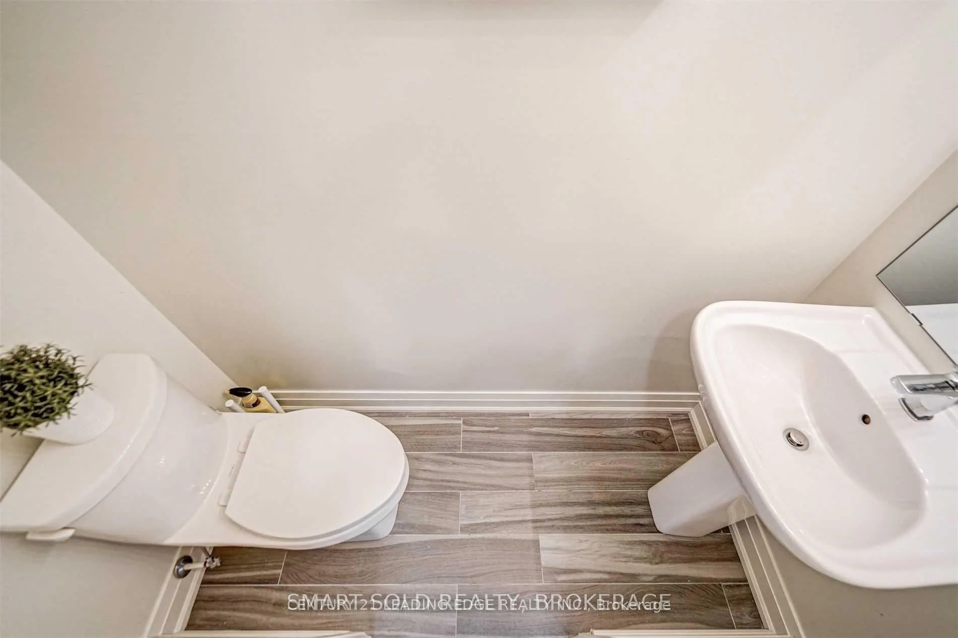 Photo 23 of 26 Teasel Way, Markham, Unionville — HOMEH