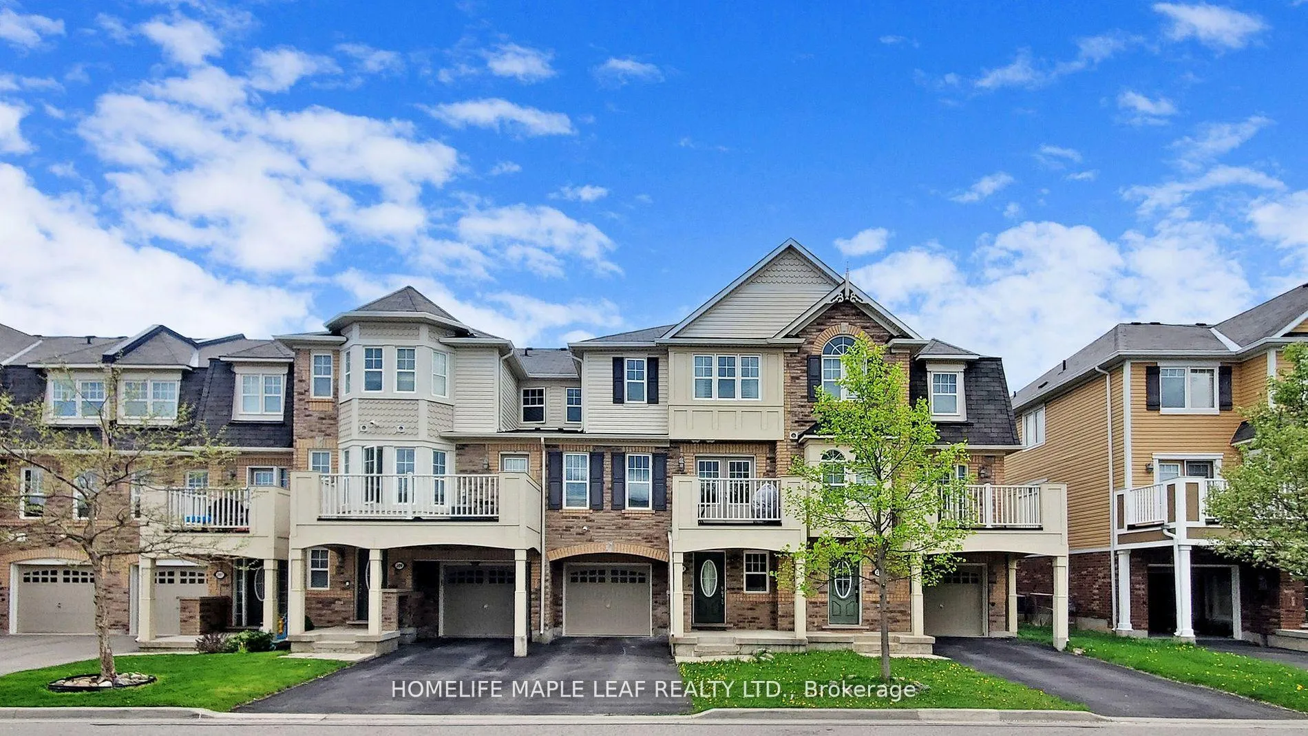 Photo 1 of 211 Woodley Crescent, Milton, Willmott — HOMEH