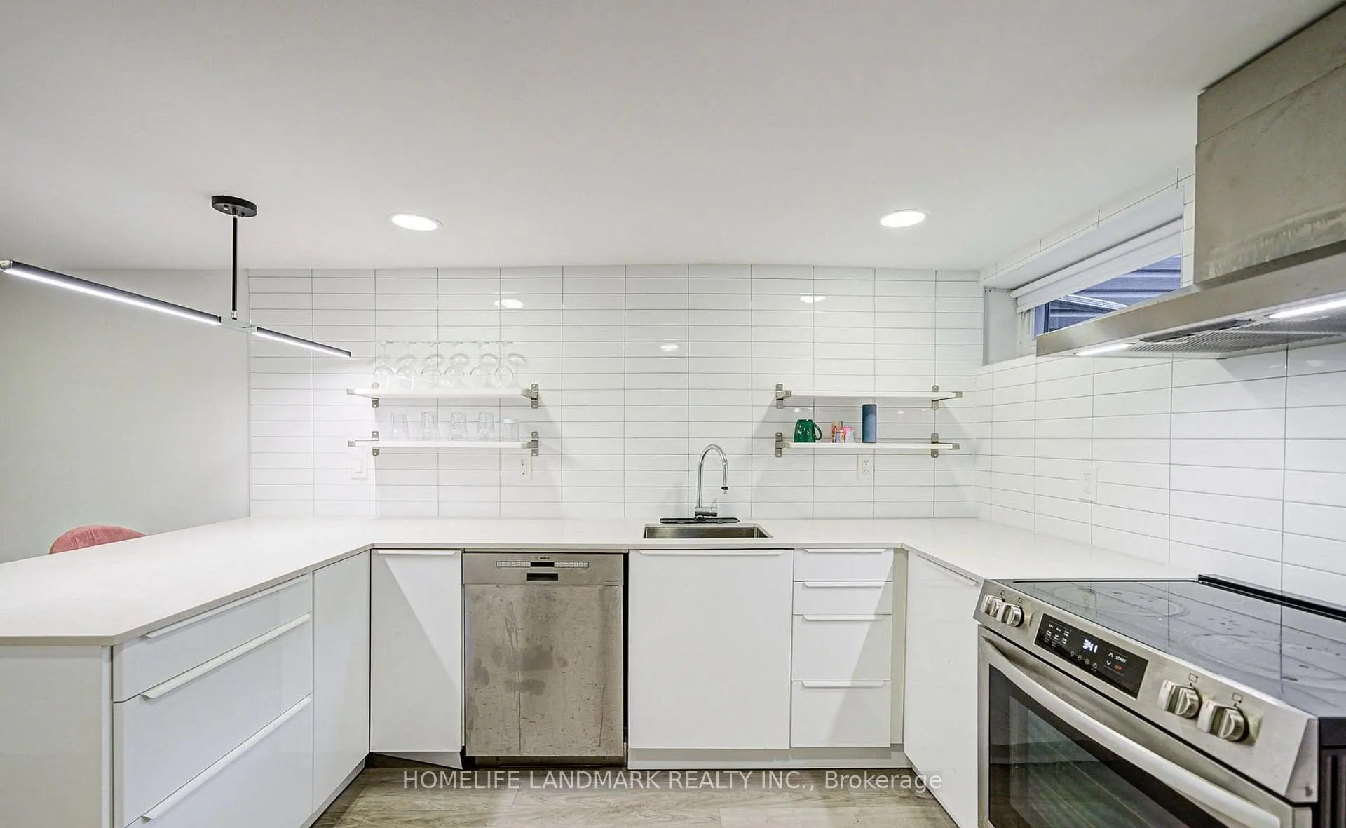 Photo 8 of Unit Basement Apt, 246 Euclid Avenue, Toronto, Trinity-Bellwoods — HOMEH