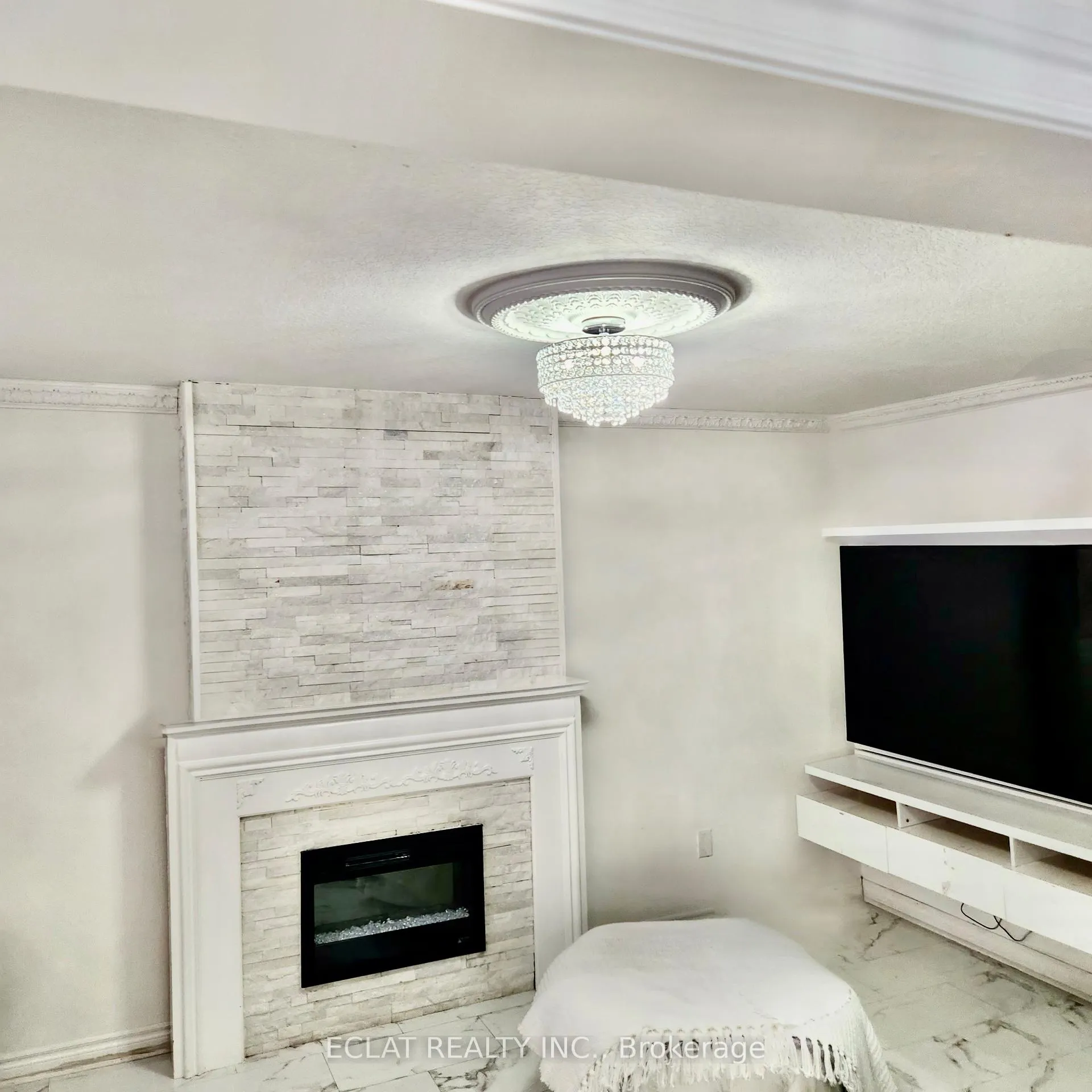 Photo 11 of 23 Riehm Street, Kitchener — HOMEH