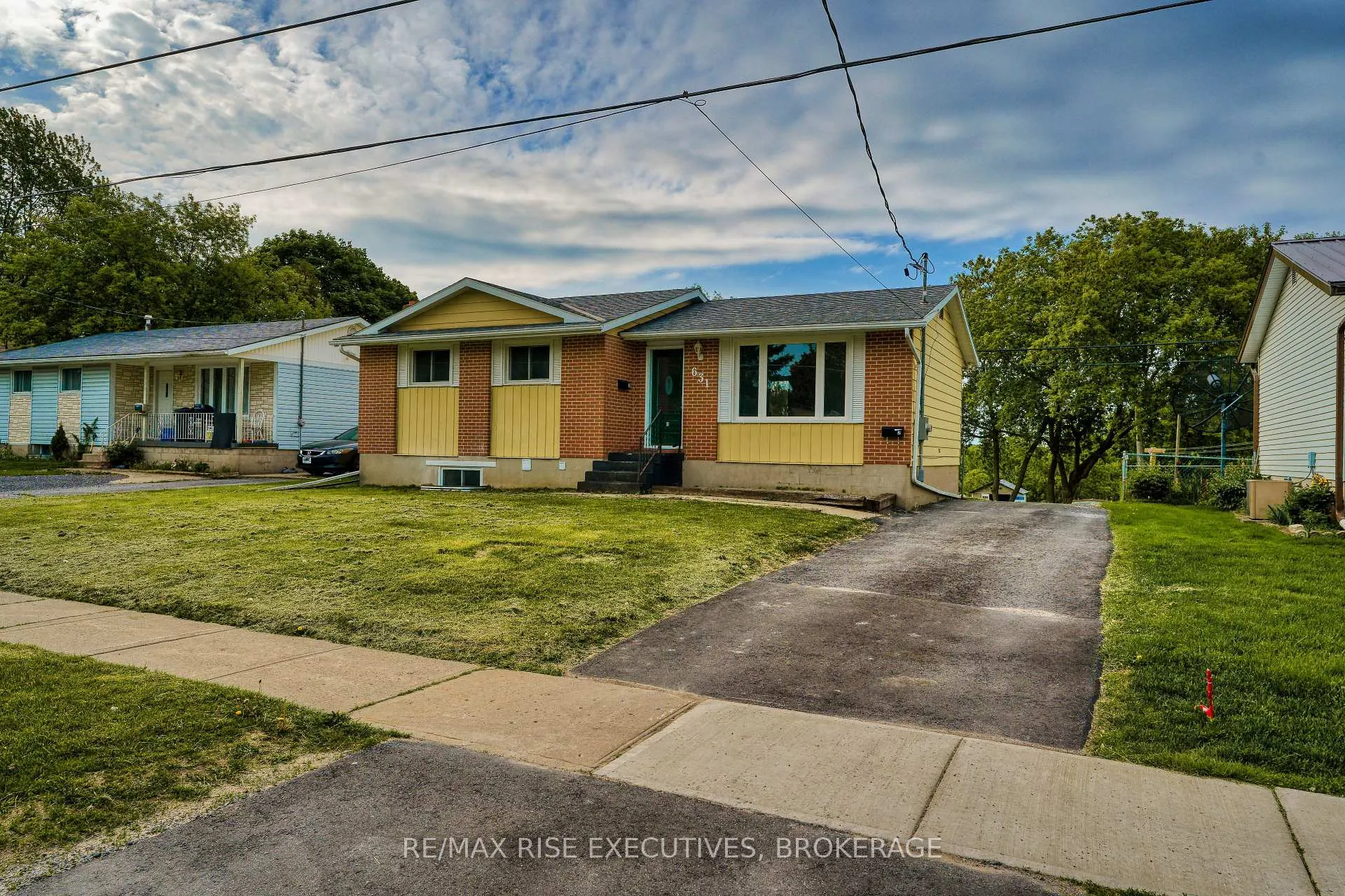 Photo 1 of Unit 1, 631 Aylmer Crescent, Kingston, South of Taylor-Kidd Blvd — HOMEH