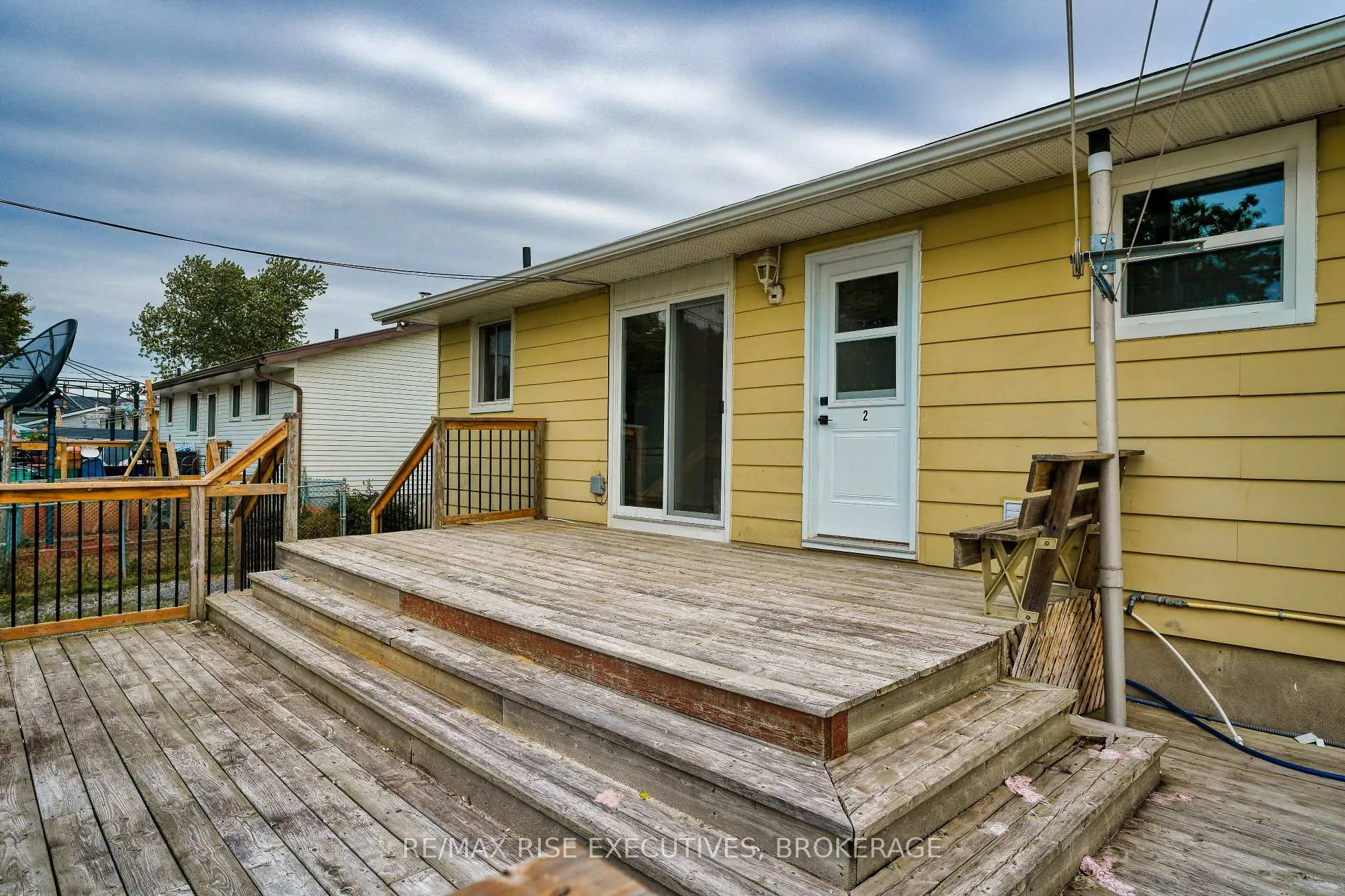 Photo 9 of Unit 1, 631 Aylmer Crescent, Kingston, South of Taylor-Kidd Blvd — HOMEH