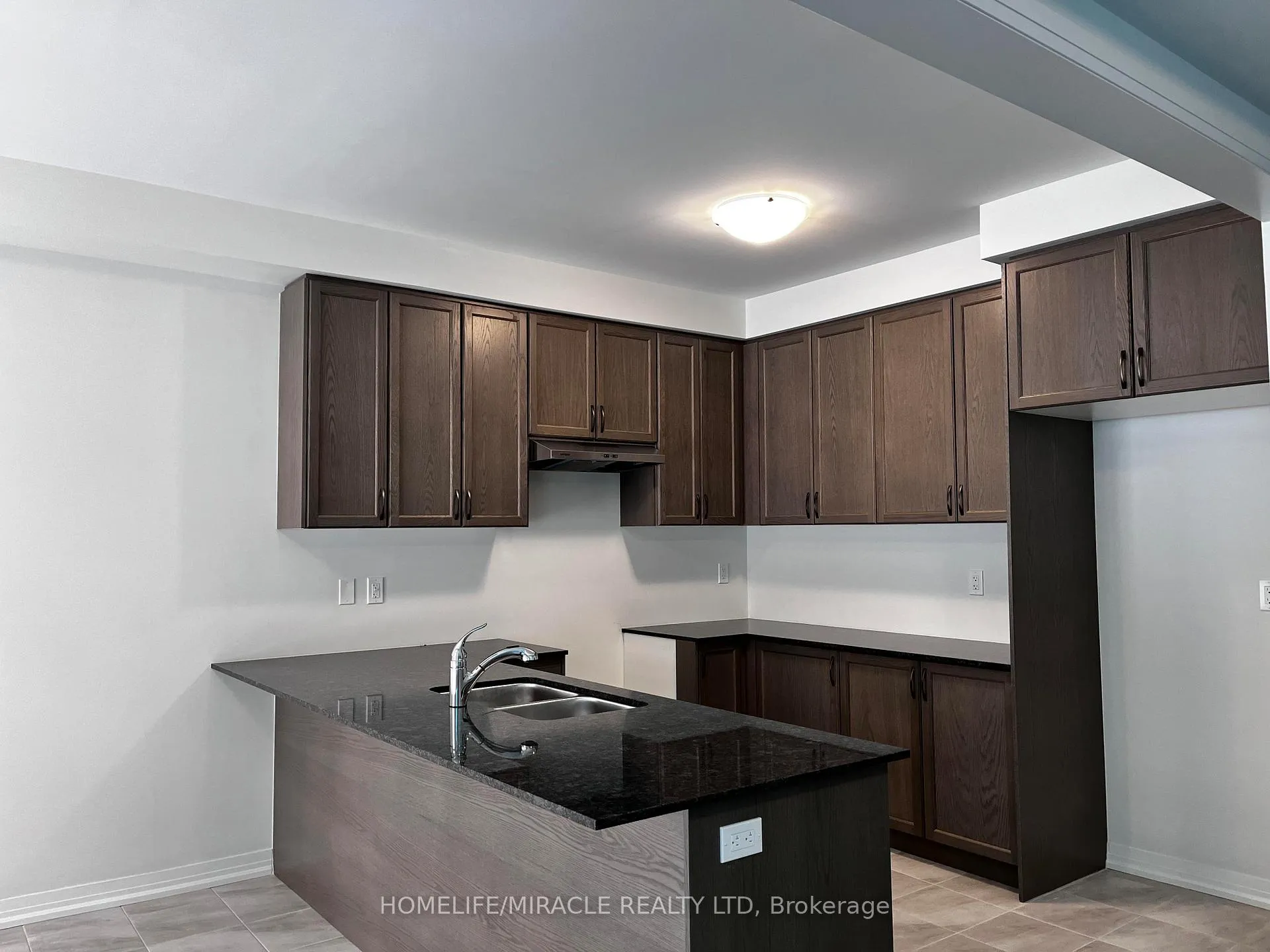 Photo 3 of 2964 Seagrass Street, Pickering, Rural Pickering — HOMEH