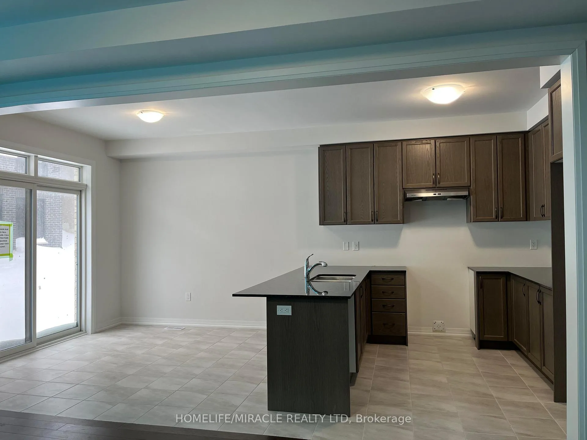 Photo 4 of 2964 Seagrass Street, Pickering, Rural Pickering — HOMEH