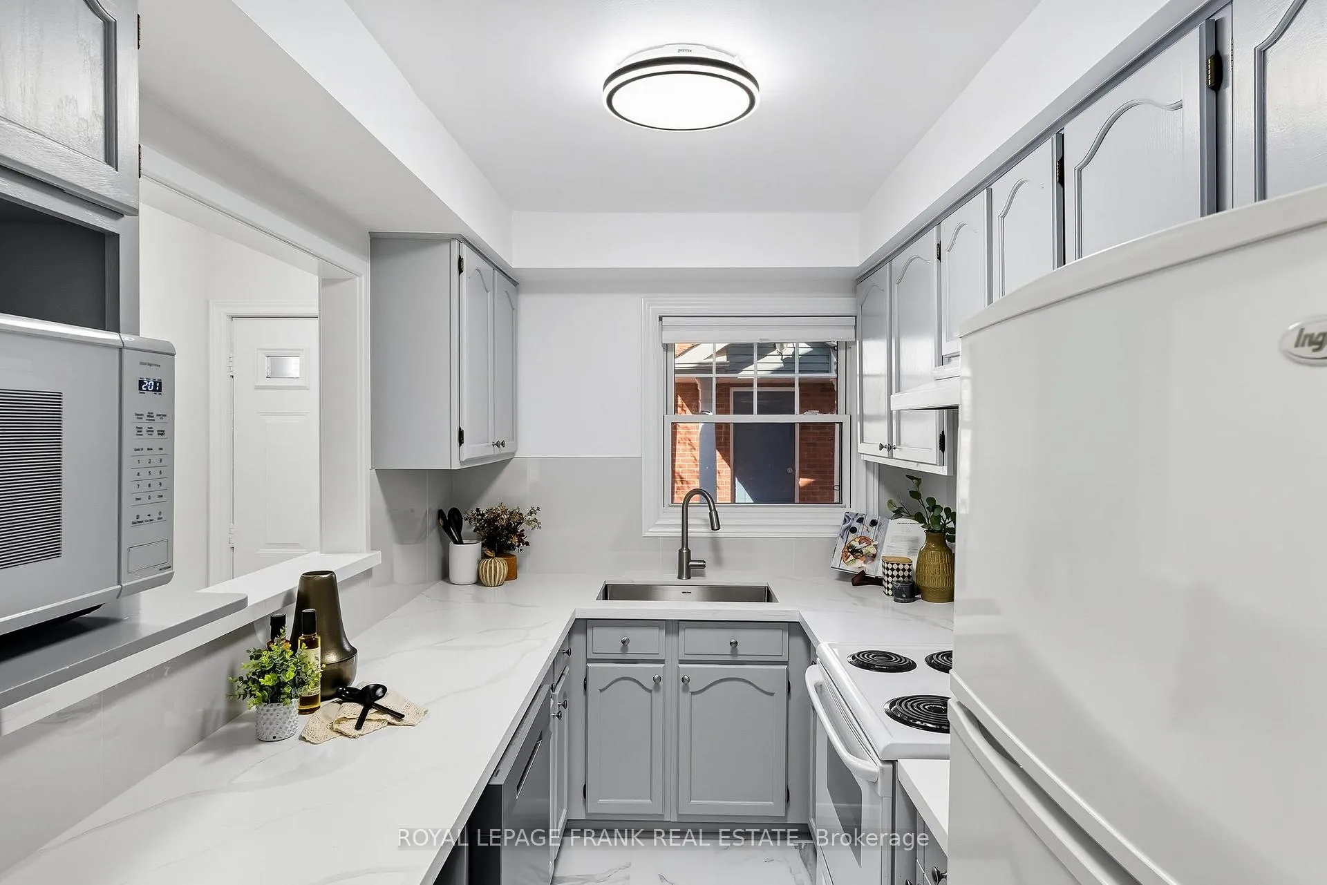 Photo 5 of Unit G-10, 1669 Nash Road, Clarington, Courtice — HOMEH