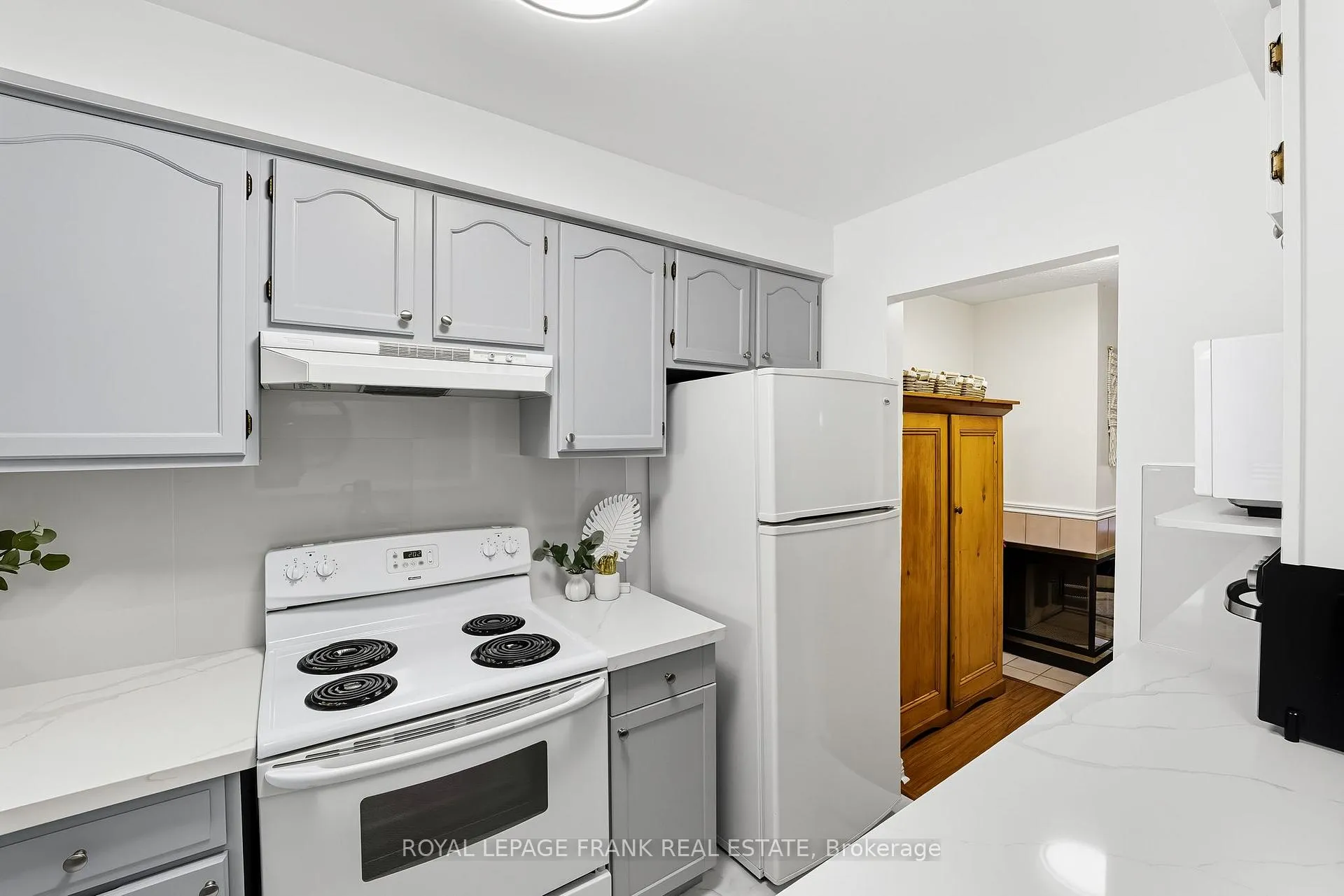 Photo 6 of Unit G-10, 1669 Nash Road, Clarington, Courtice — HOMEH