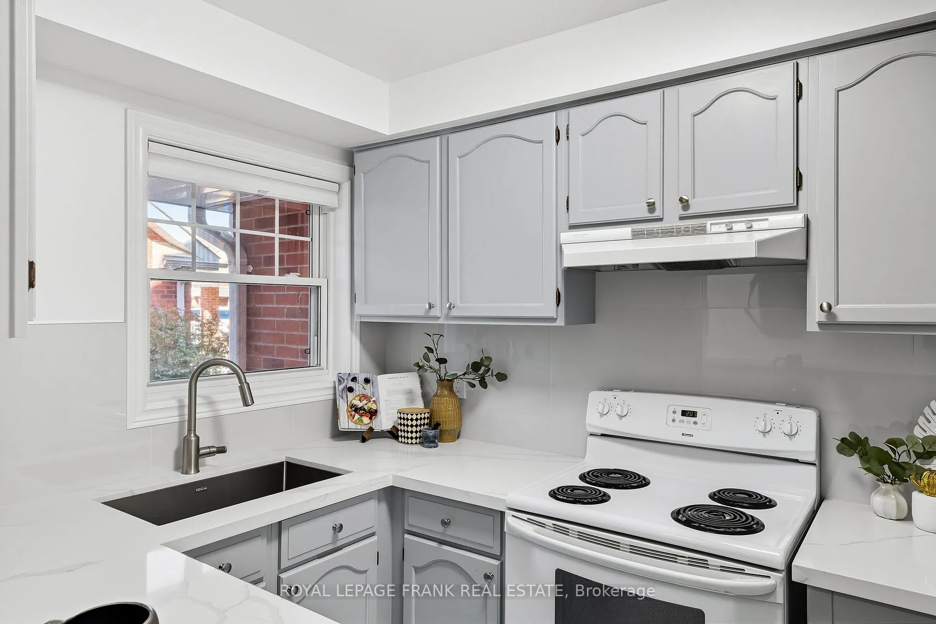 Photo 9 of Unit G-10, 1669 Nash Road, Clarington, Courtice — HOMEH