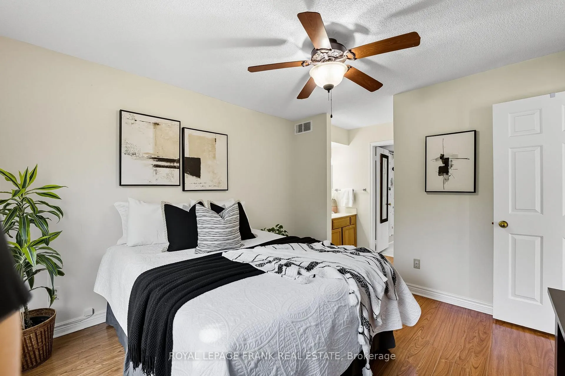Photo 19 of Unit G-10, 1669 Nash Road, Clarington, Courtice — HOMEH