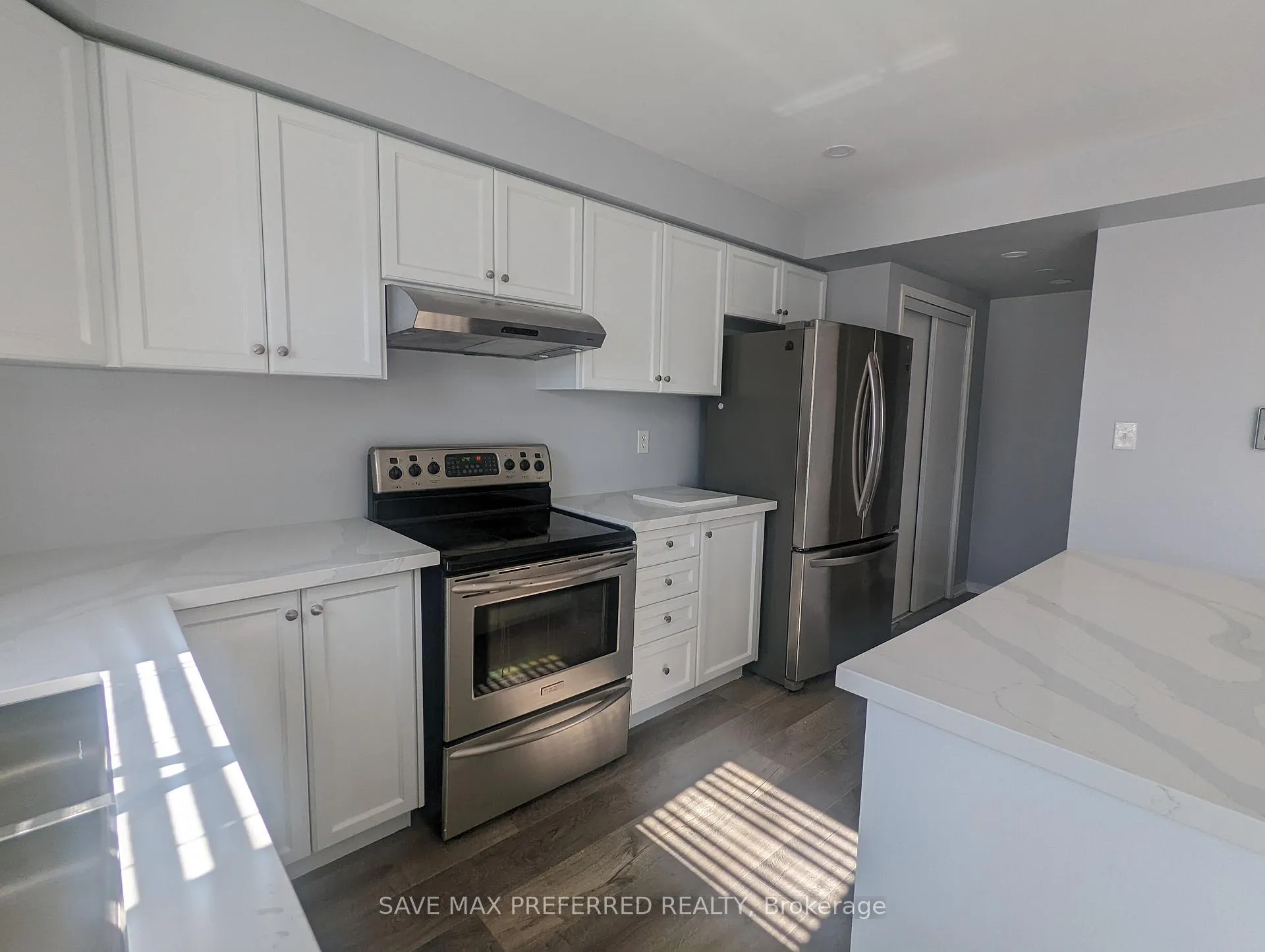 Photo 5 of 36 Lloydminster Avenue, Ajax, Northeast Ajax — HOMEH