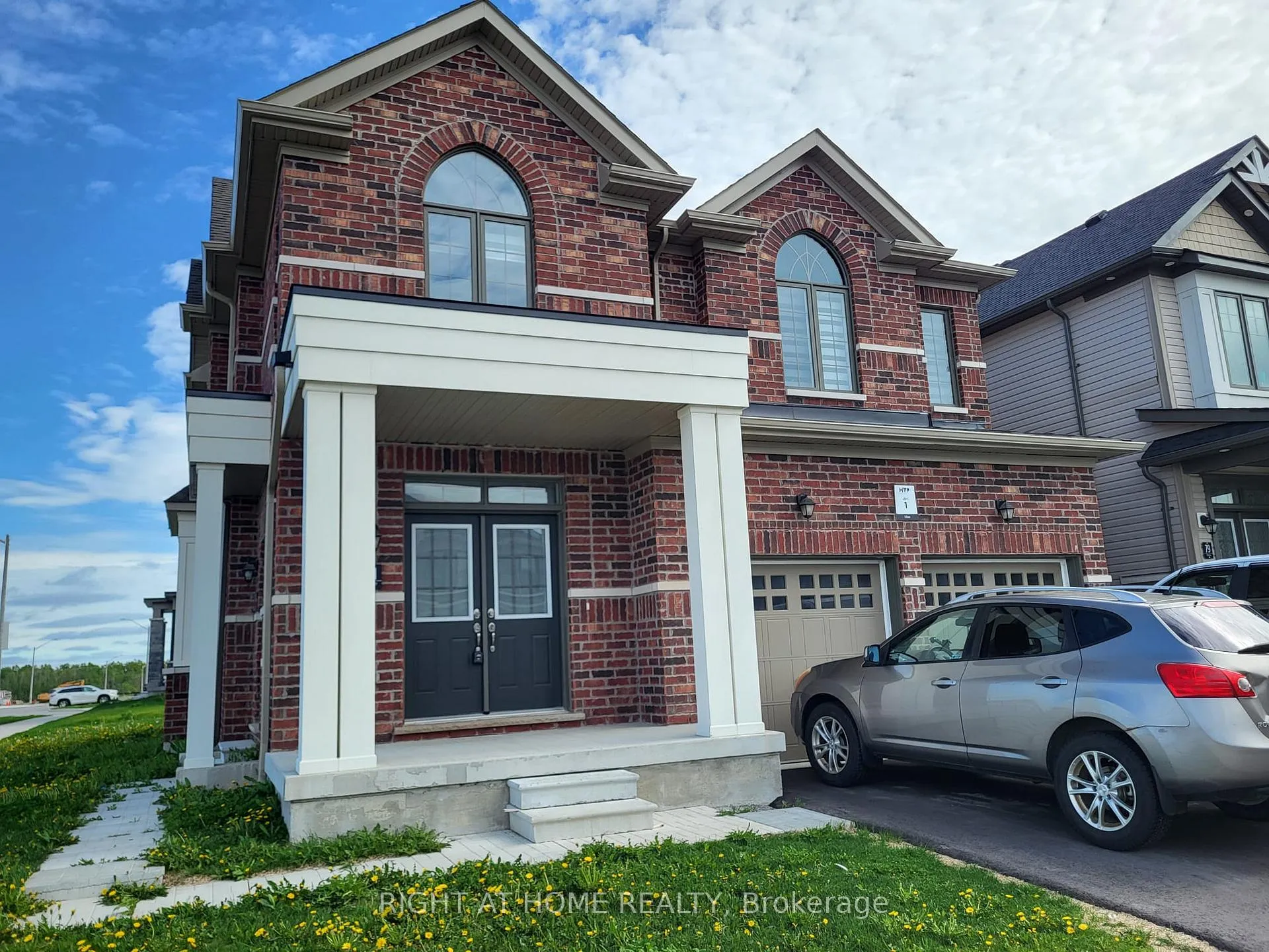 Photo 2 of 81 Valleybrook Road, Barrie, Rural Barrie Southeast — HOMEH