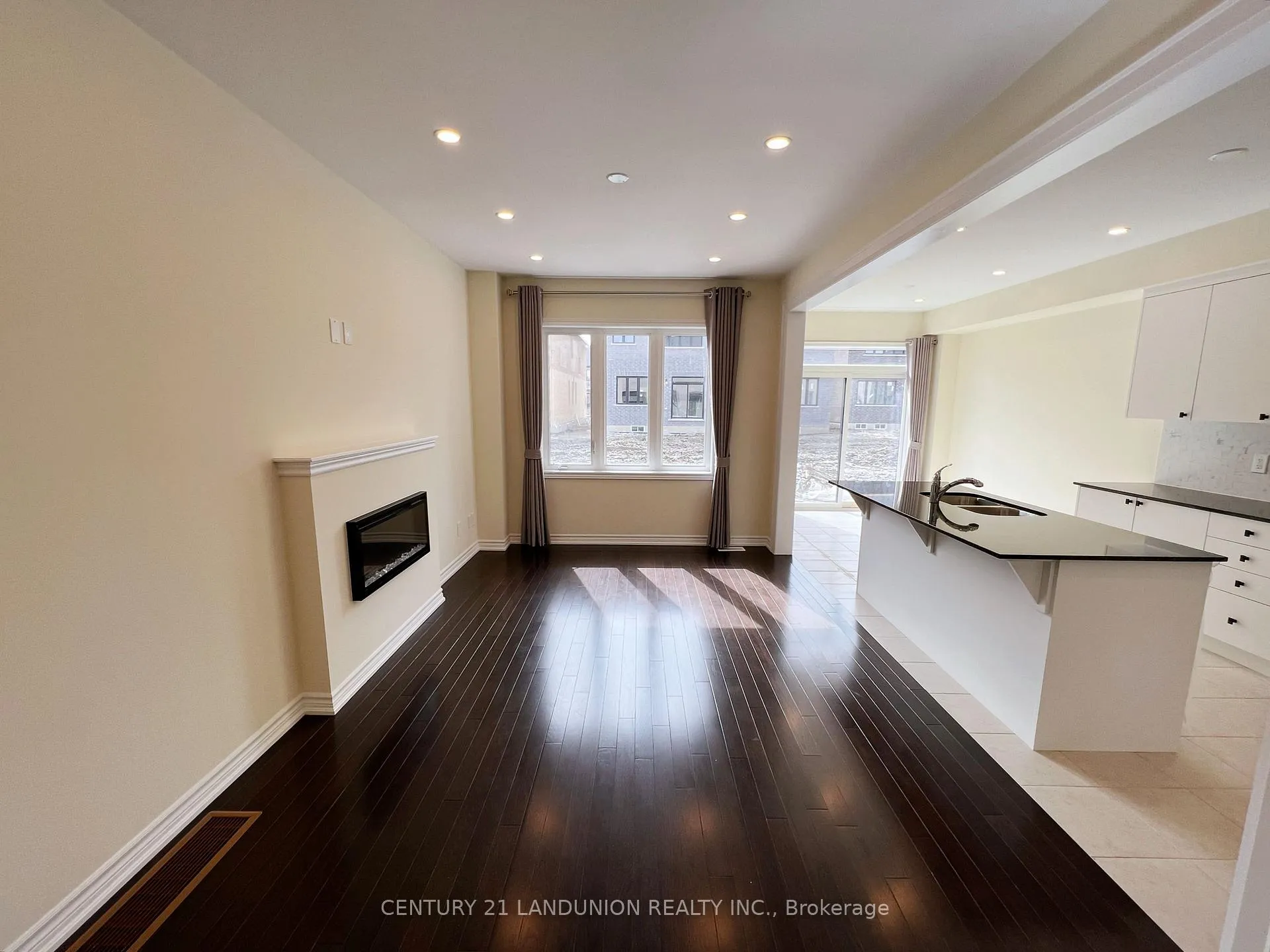 Photo 8 of 37 Closson Drive, Whitby, Rural Whitby — HOMEH