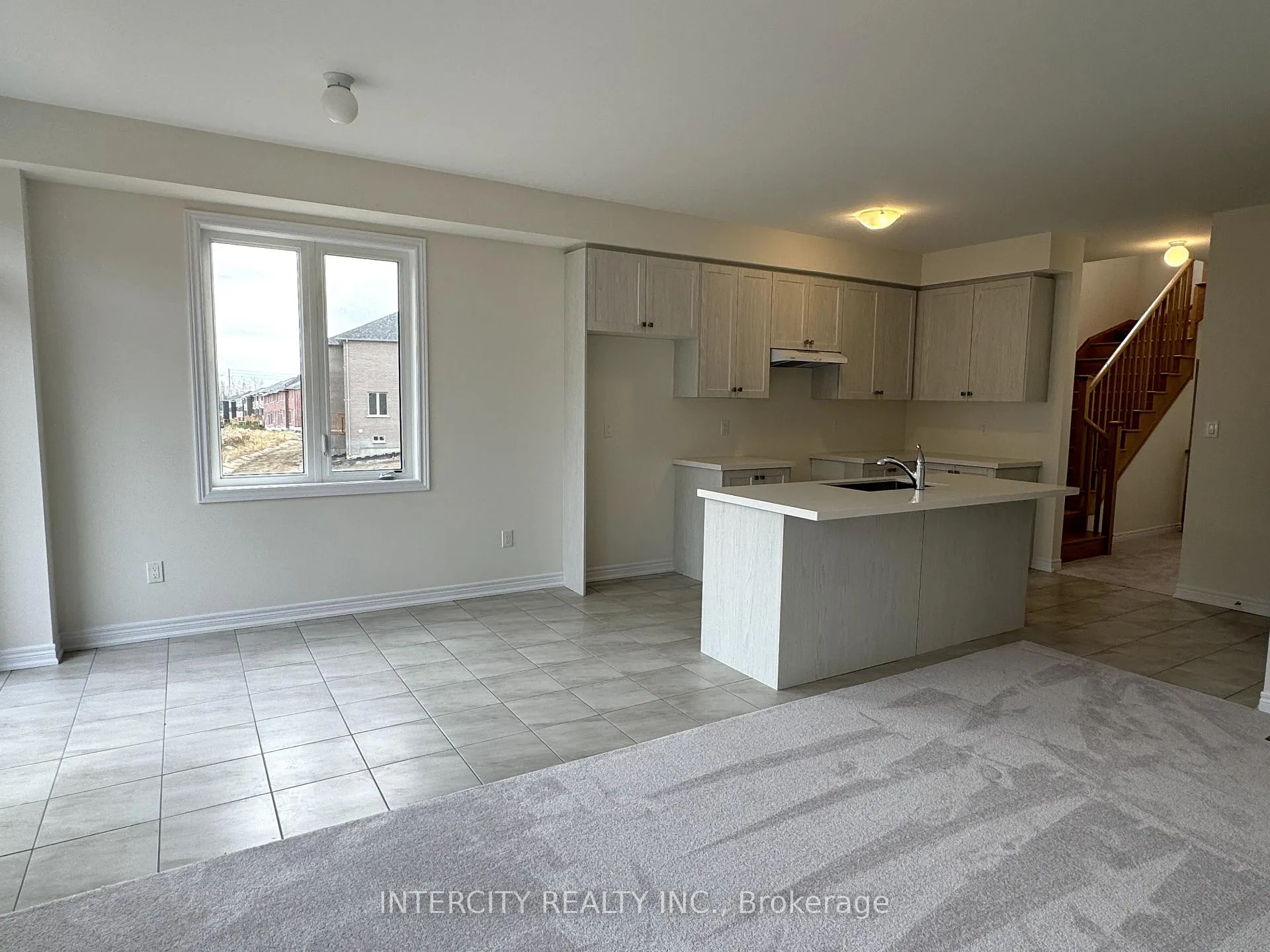 Photo 3 of 2885 Albatross Way, Pickering, Rural Pickering — HOMEH