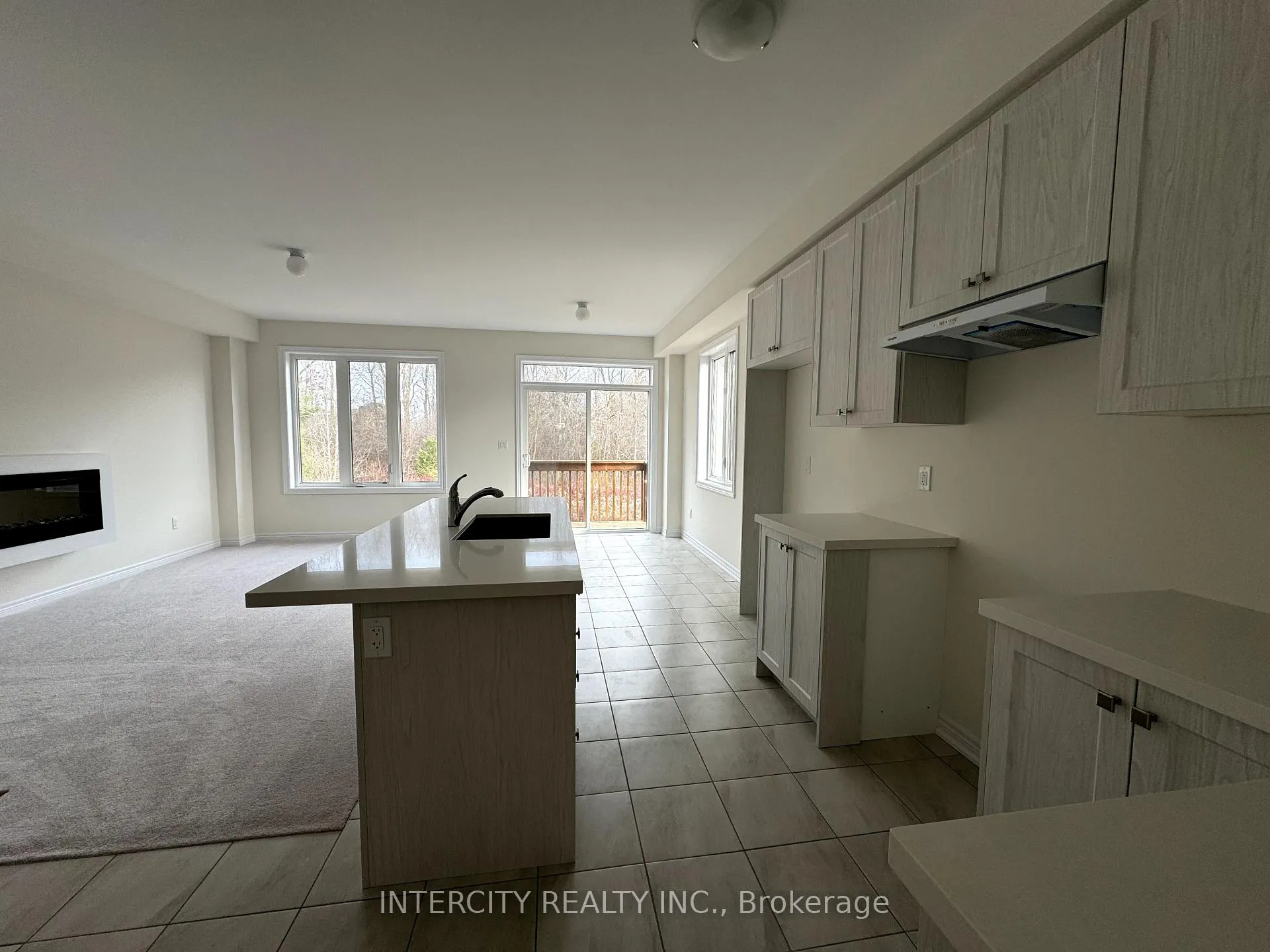 Photo 4 of 2885 Albatross Way, Pickering, Rural Pickering — HOMEH