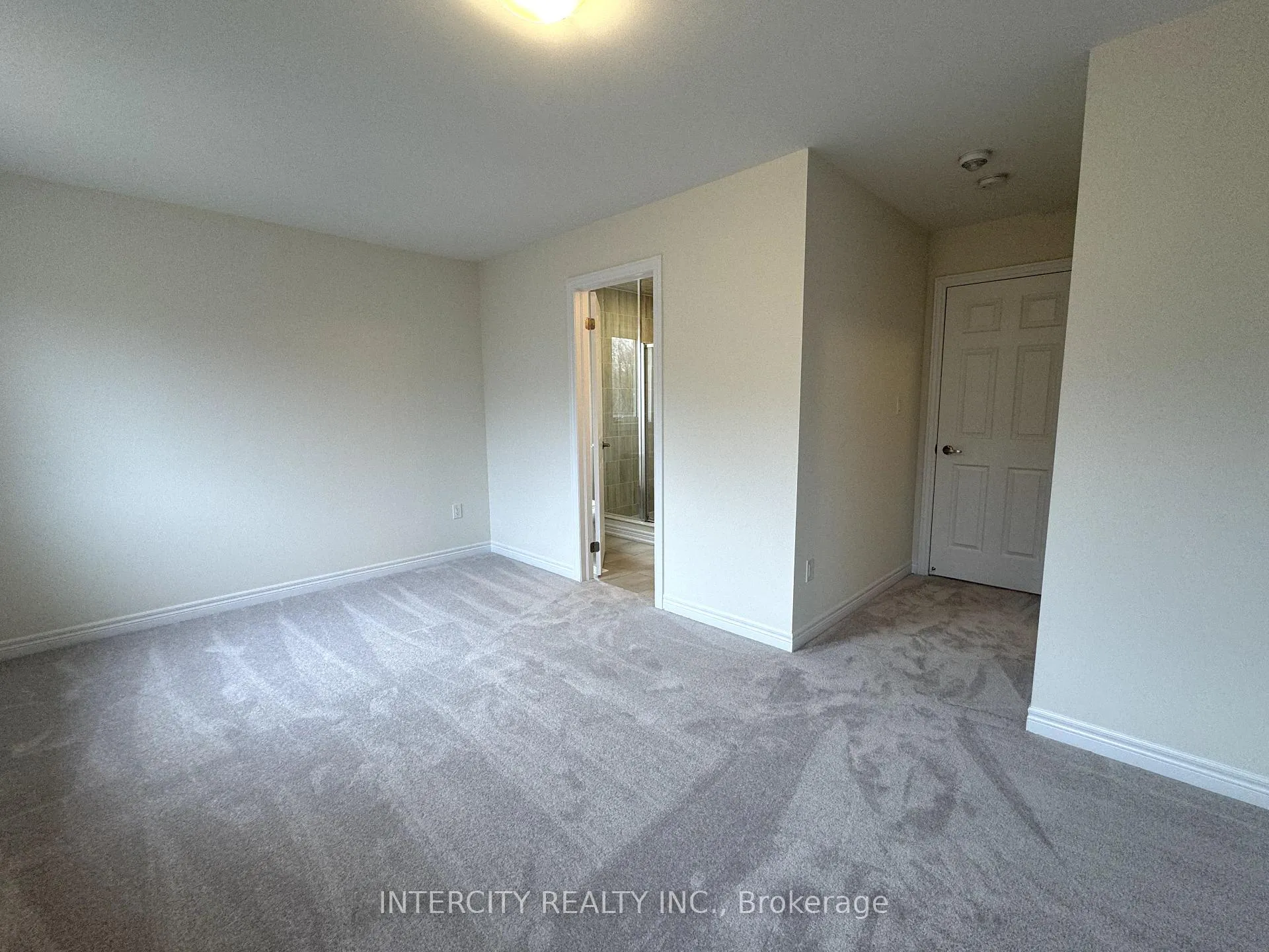 Photo 12 of 2885 Albatross Way, Pickering, Rural Pickering — HOMEH