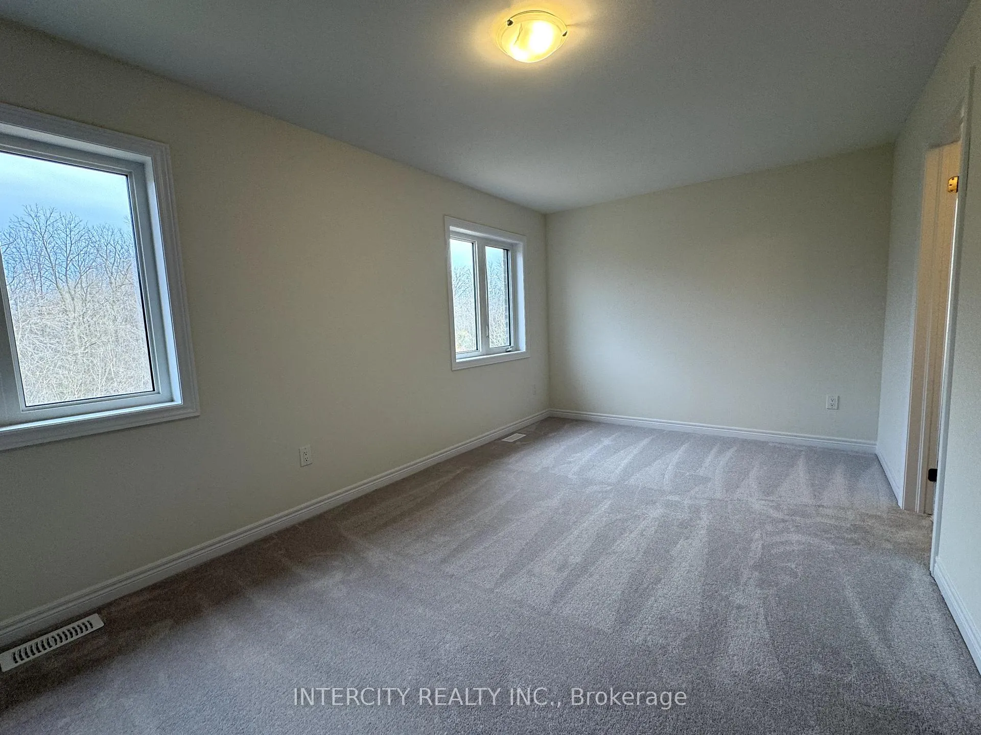 Photo 13 of 2885 Albatross Way, Pickering, Rural Pickering — HOMEH