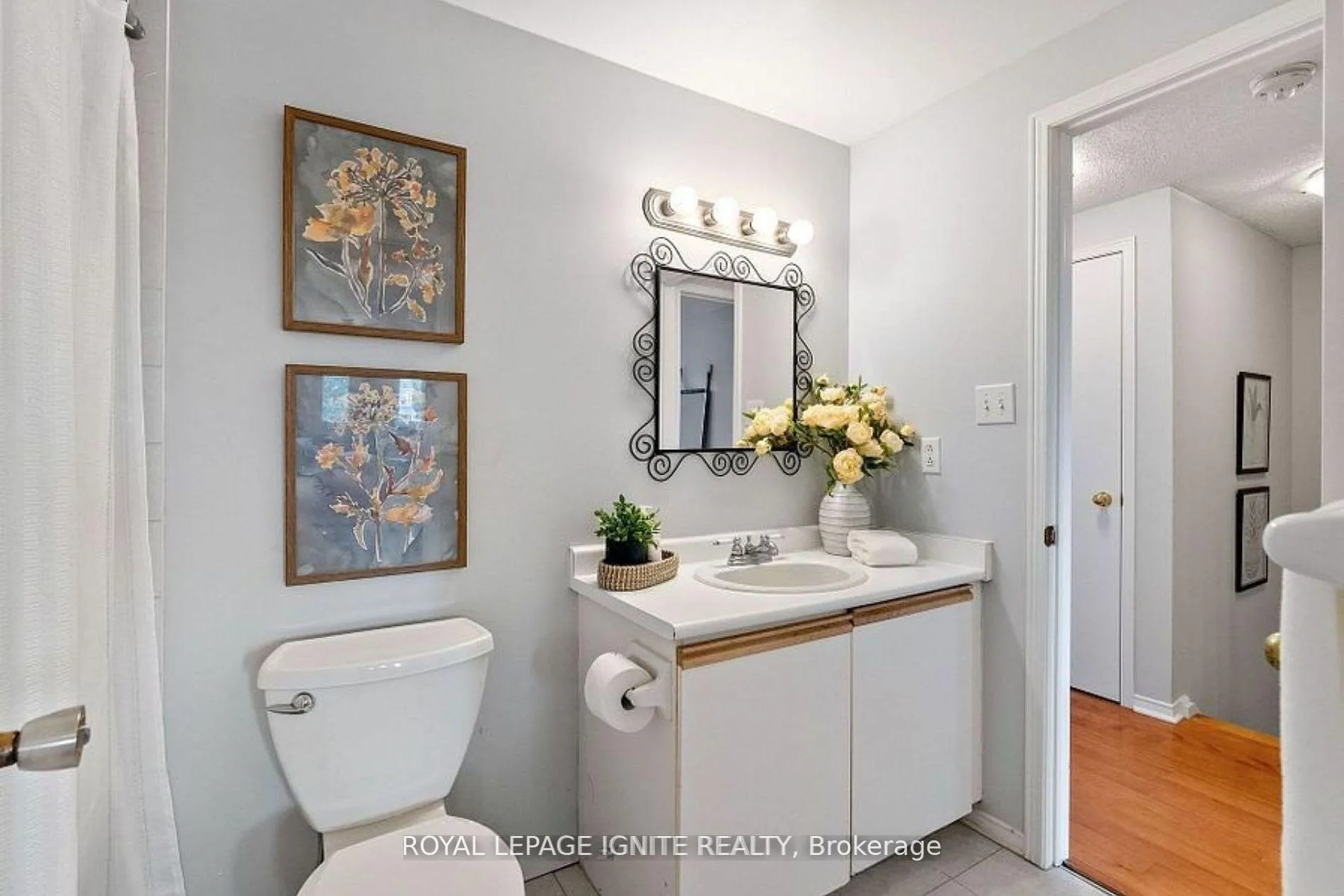 Photo 8 of 36 Pinebrook Crescent, Whitby, Williamsburg — HOMEH