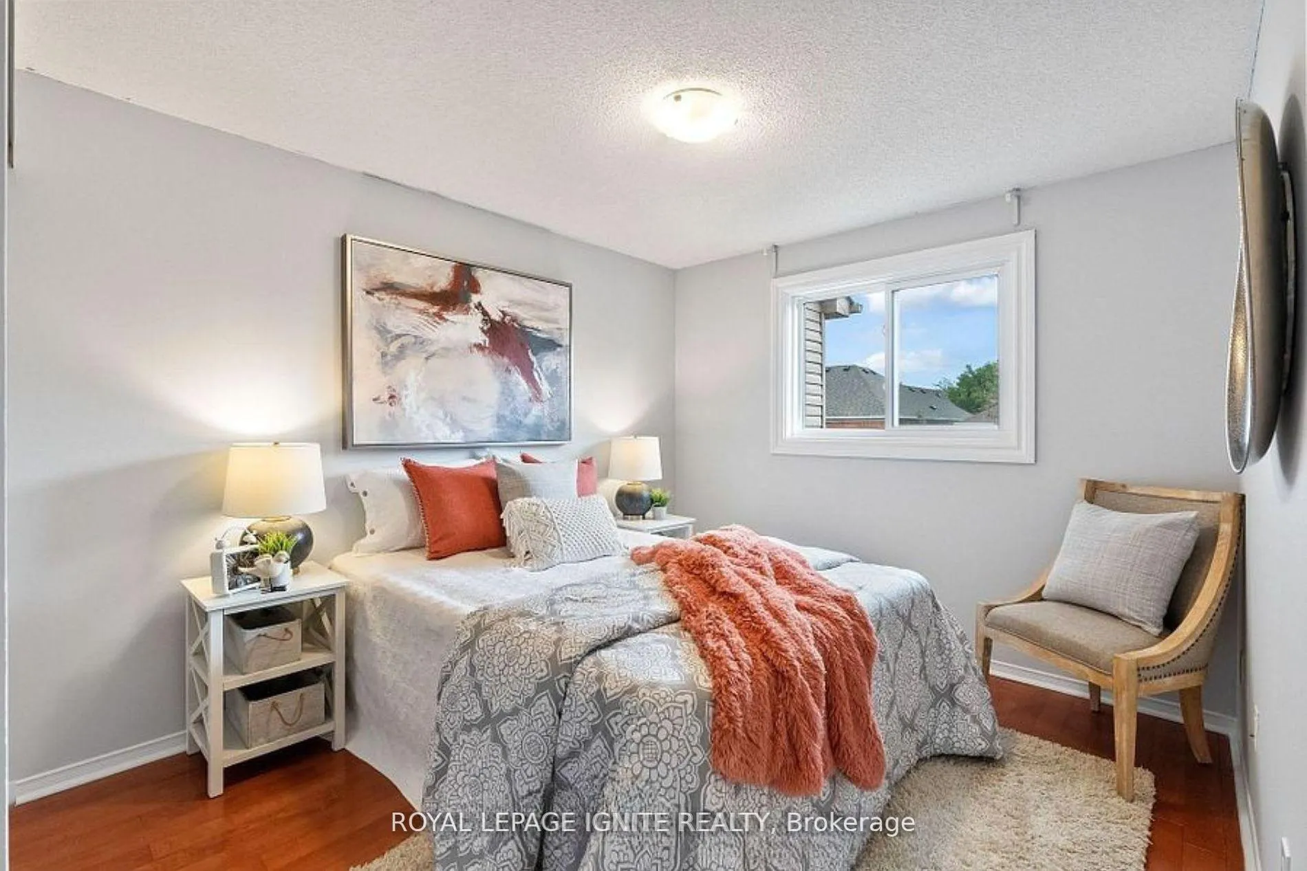 Photo 9 of 36 Pinebrook Crescent, Whitby, Williamsburg — HOMEH