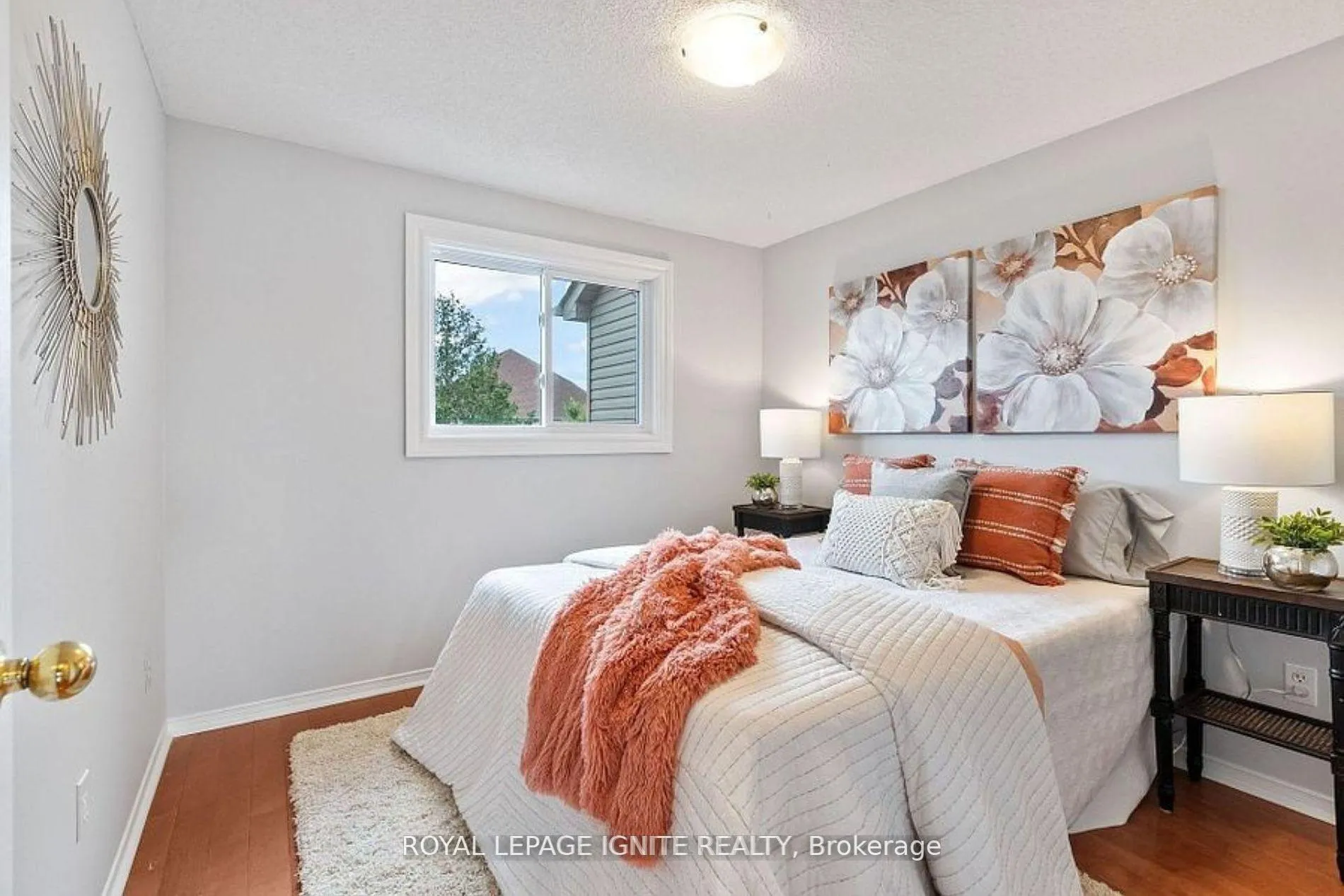 Photo 10 of 36 Pinebrook Crescent, Whitby, Williamsburg — HOMEH