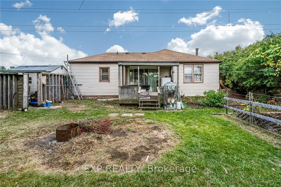 Photo 3 of 16 Victoria Avenue, Hamilton, Stoney Creek Industrial — HOMEH