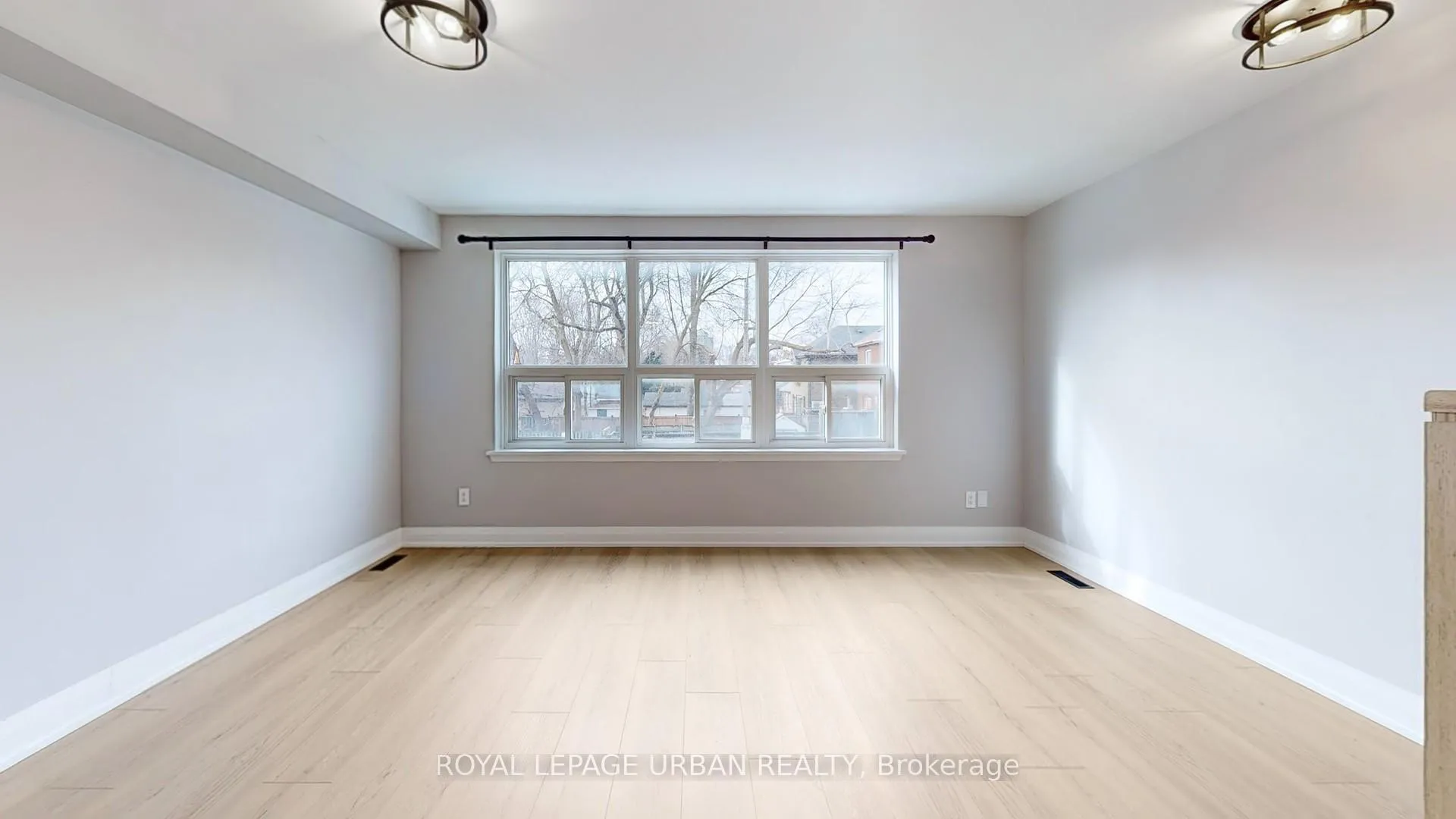 Photo 8 of Unit 2, 930A Pape Avenue, Toronto, Danforth Village-East York — HOMEH