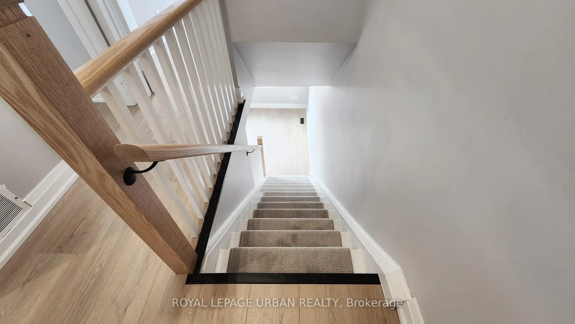 Photo 10 of Unit 2, 930A Pape Avenue, Toronto, Danforth Village-East York — HOMEH