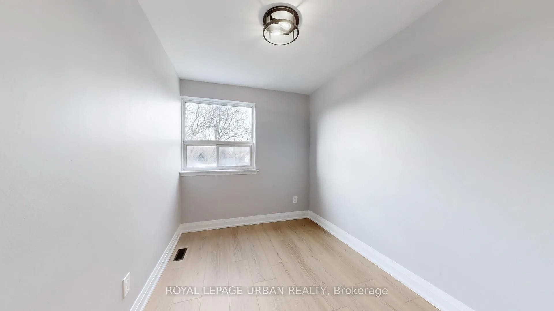 Photo 15 of Unit 2, 930A Pape Avenue, Toronto, Danforth Village-East York — HOMEH
